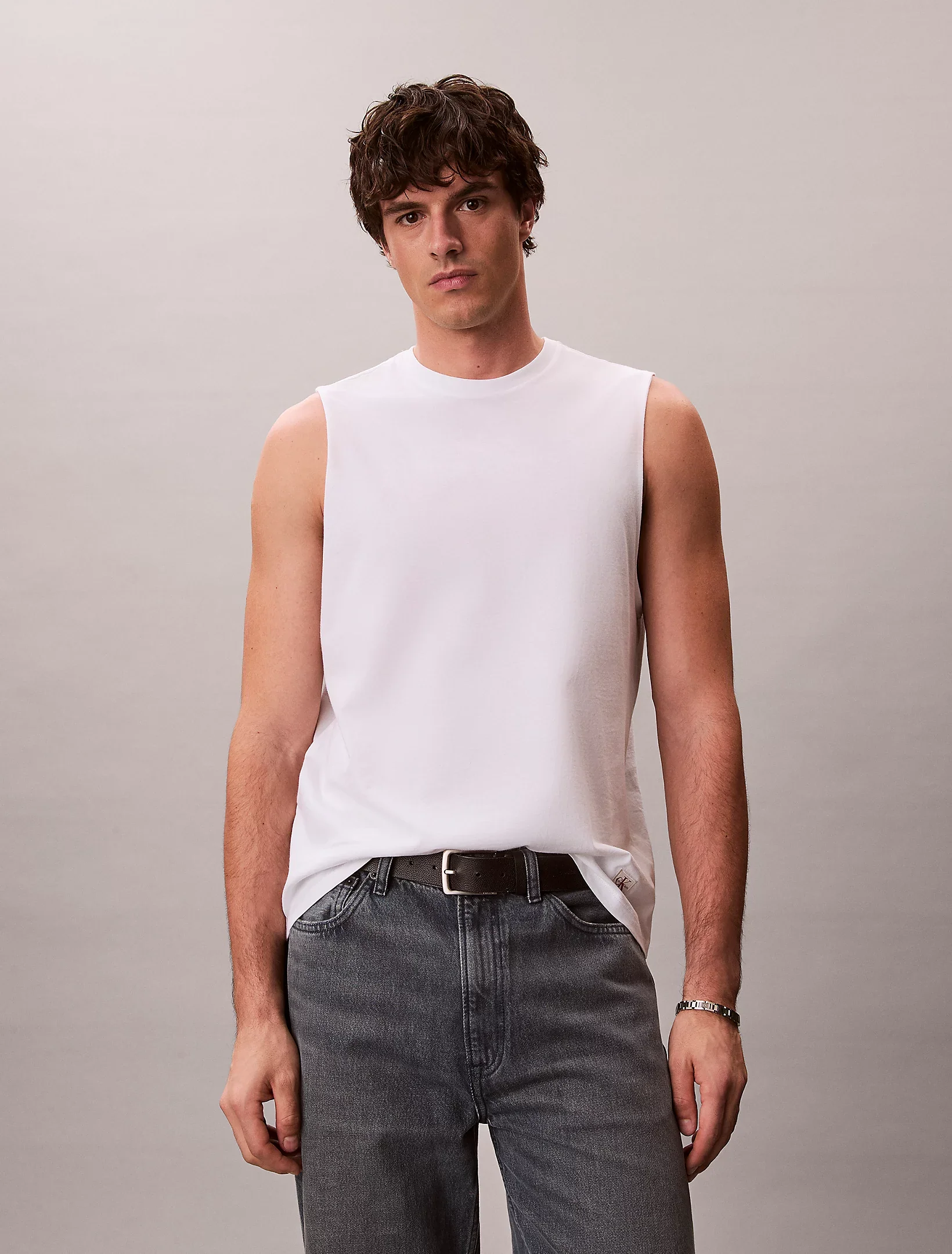 Calvin Klein Jeans miesten hihaton paita 30S Jersey Badge Muscle Tank, valkoinen