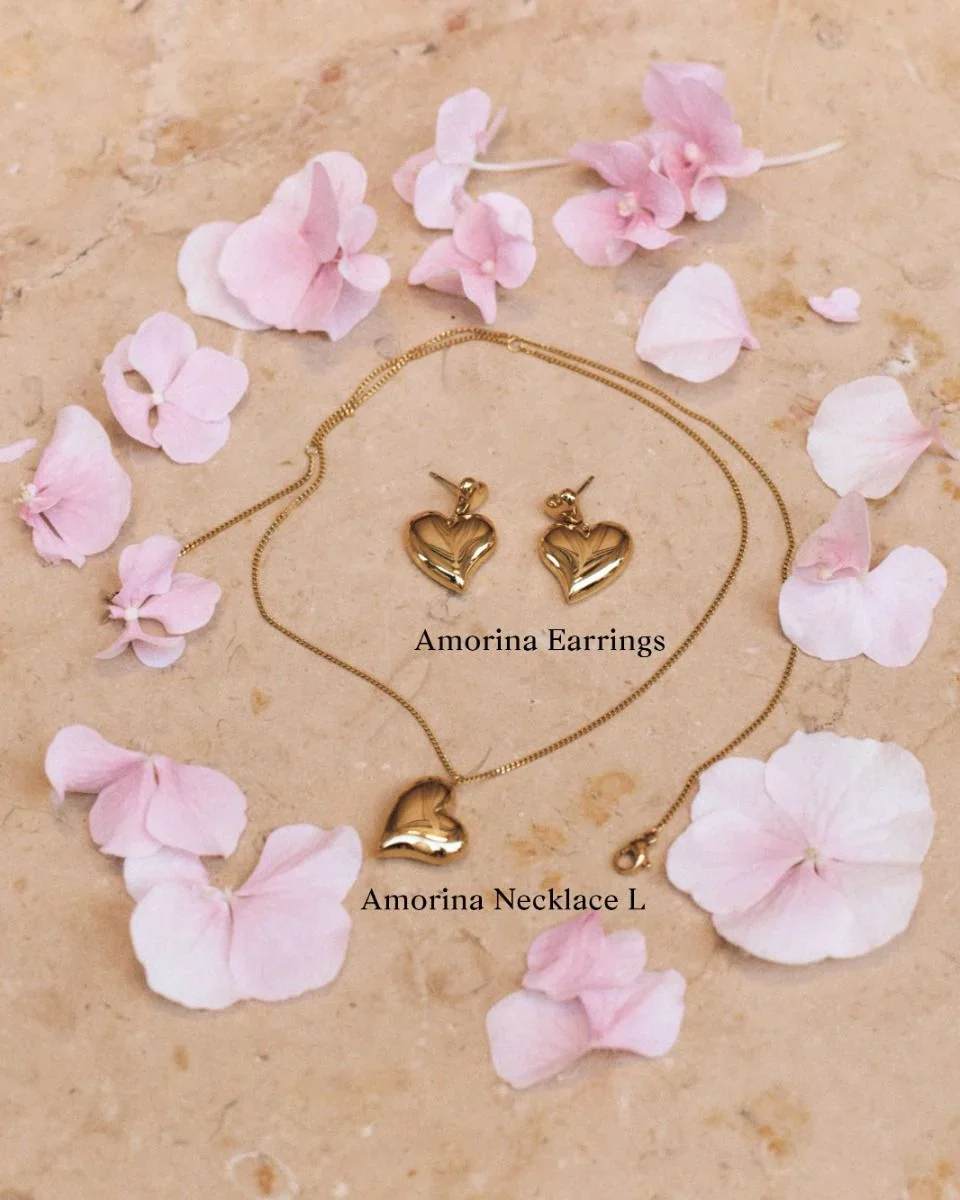 Edblad korvakorut Amorina Earrings, gold pleated - Image 3