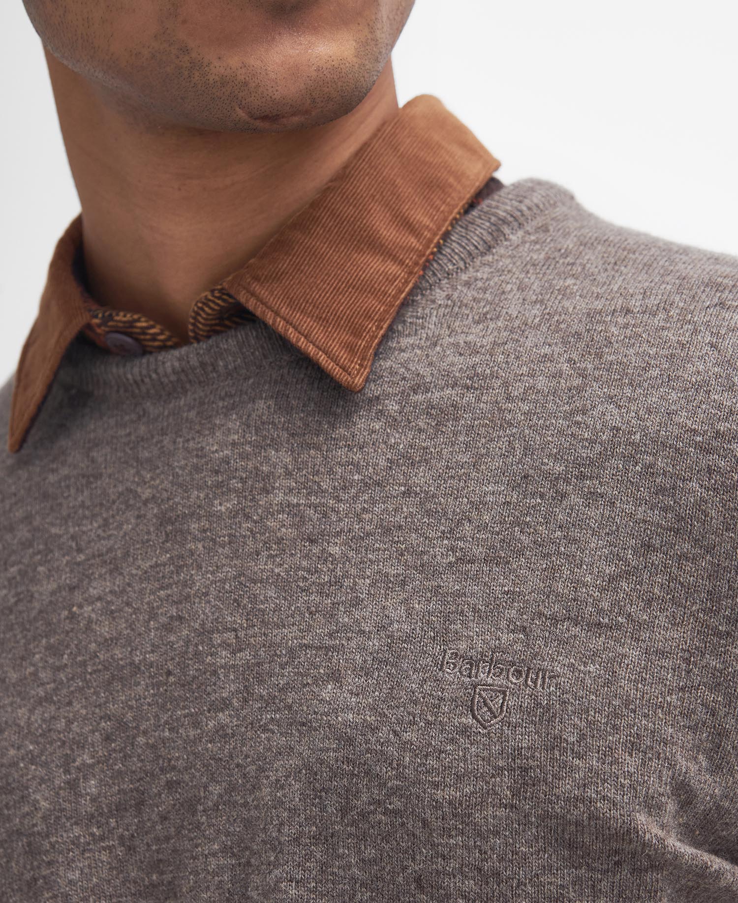 Barbour Essential Lambwool Crew VAALEANRUSKEA - Image 3