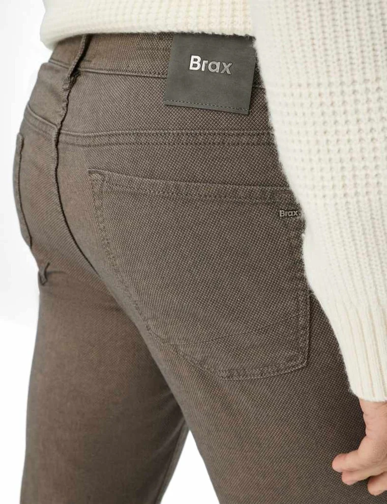 Brax miesten housut, CHUCK HI FLEX SEASONAL Tummanruskea - Image 5