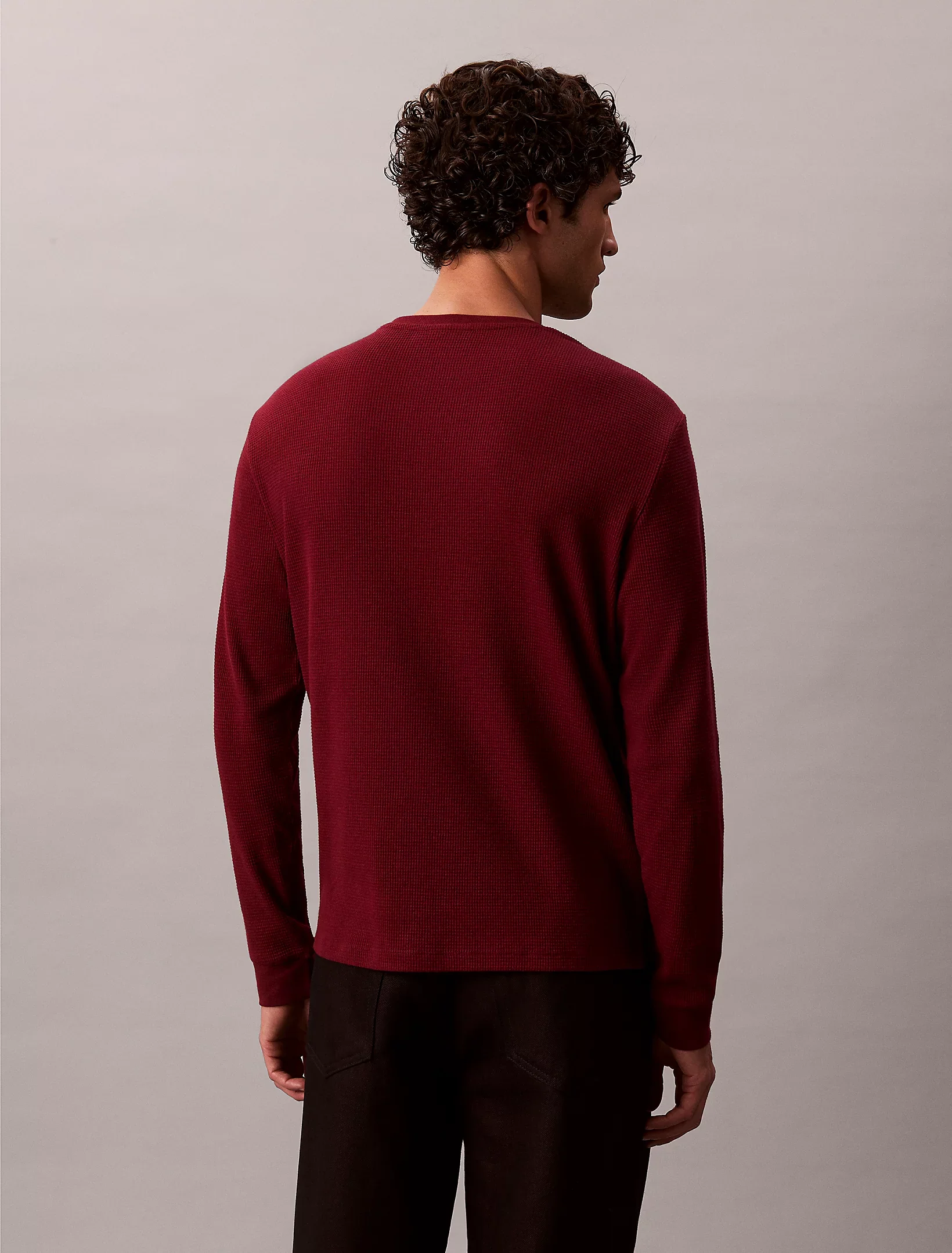 Calvin Klein Jeans miesten paita, LS WAFFLE BADGE CREWNK TEE Viininpunainen - Image 2
