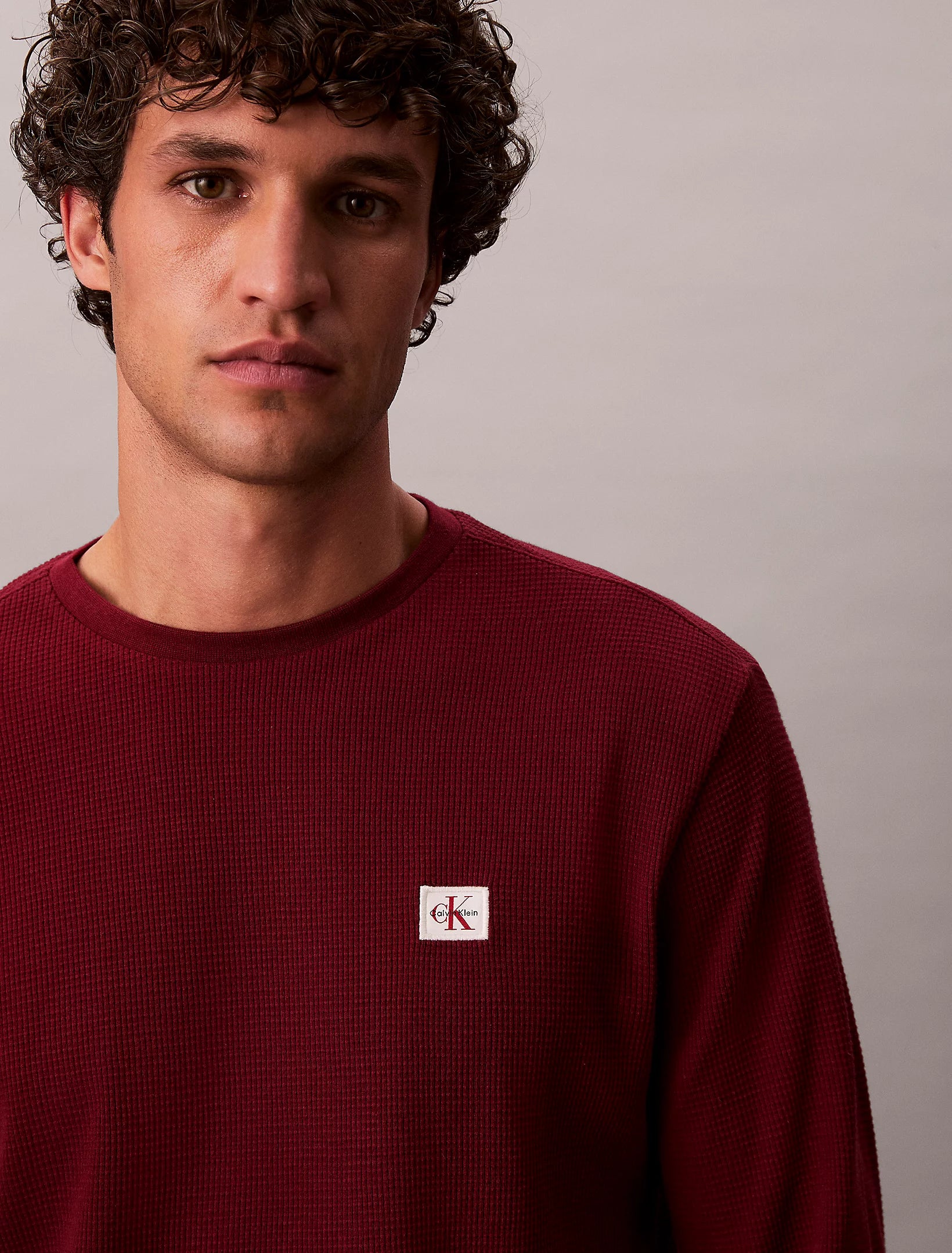 Calvin Klein Jeans miesten paita, LS WAFFLE BADGE CREWNK TEE Viininpunainen - Image 3