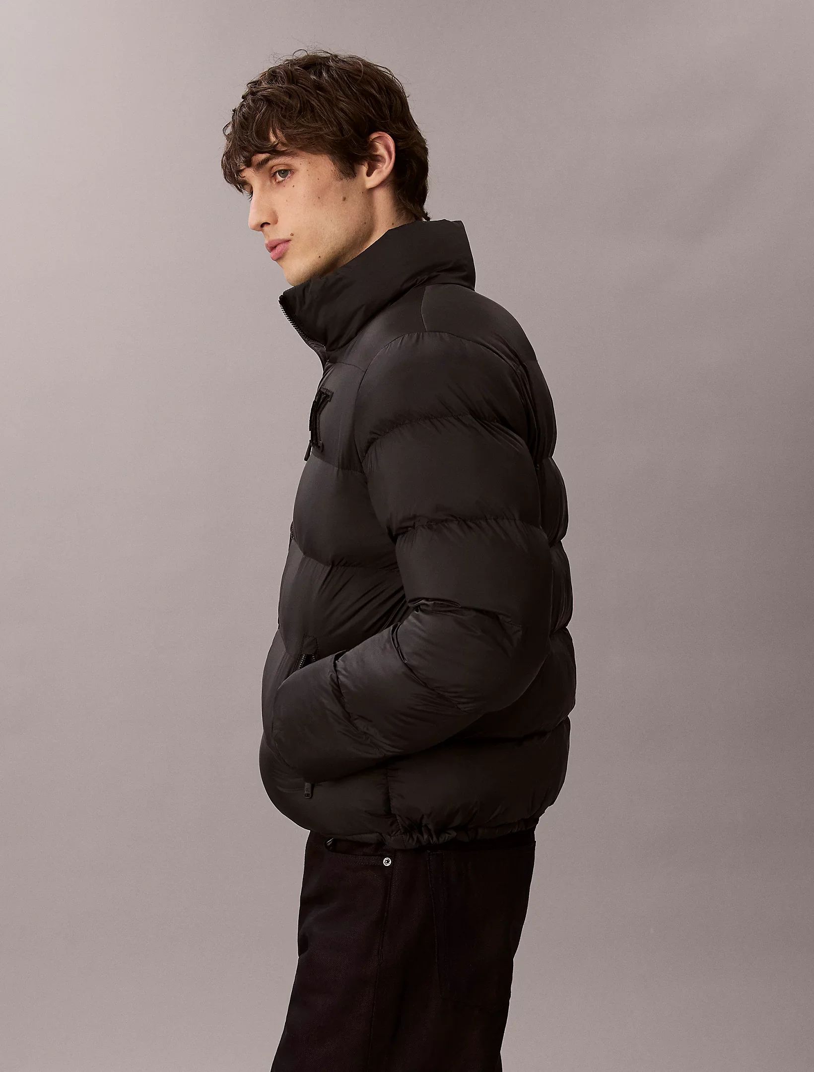 Calvin Klein Jeans miesten Puffertakki, LS NYLON MONOGRAM PUFFER JACKET Musta - Image 2