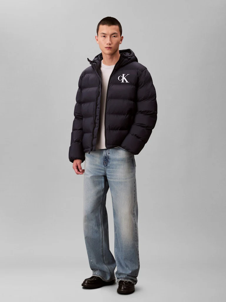 Calvin Klein Jeans miesten Puffertakki, LS NYLON MONOGRAM PUFFER JACKET Tummansininen - Image 2
