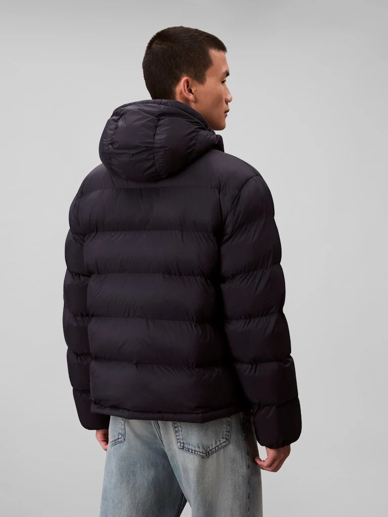 Calvin Klein Jeans miesten Puffertakki, LS NYLON MONOGRAM PUFFER JACKET Tummansininen - Image 5