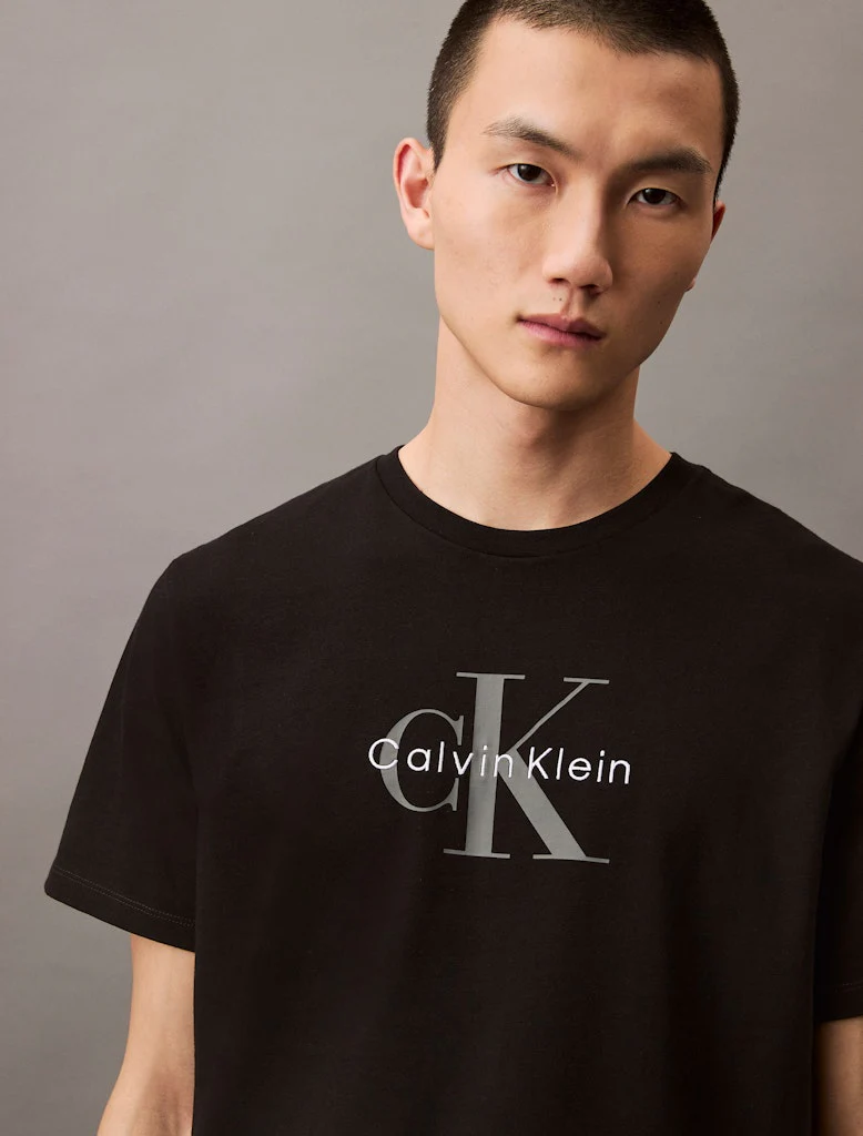 Calvin Klein Jeans miesten t-paita, SS HERO MONOLOGO TE Musta - Image 4