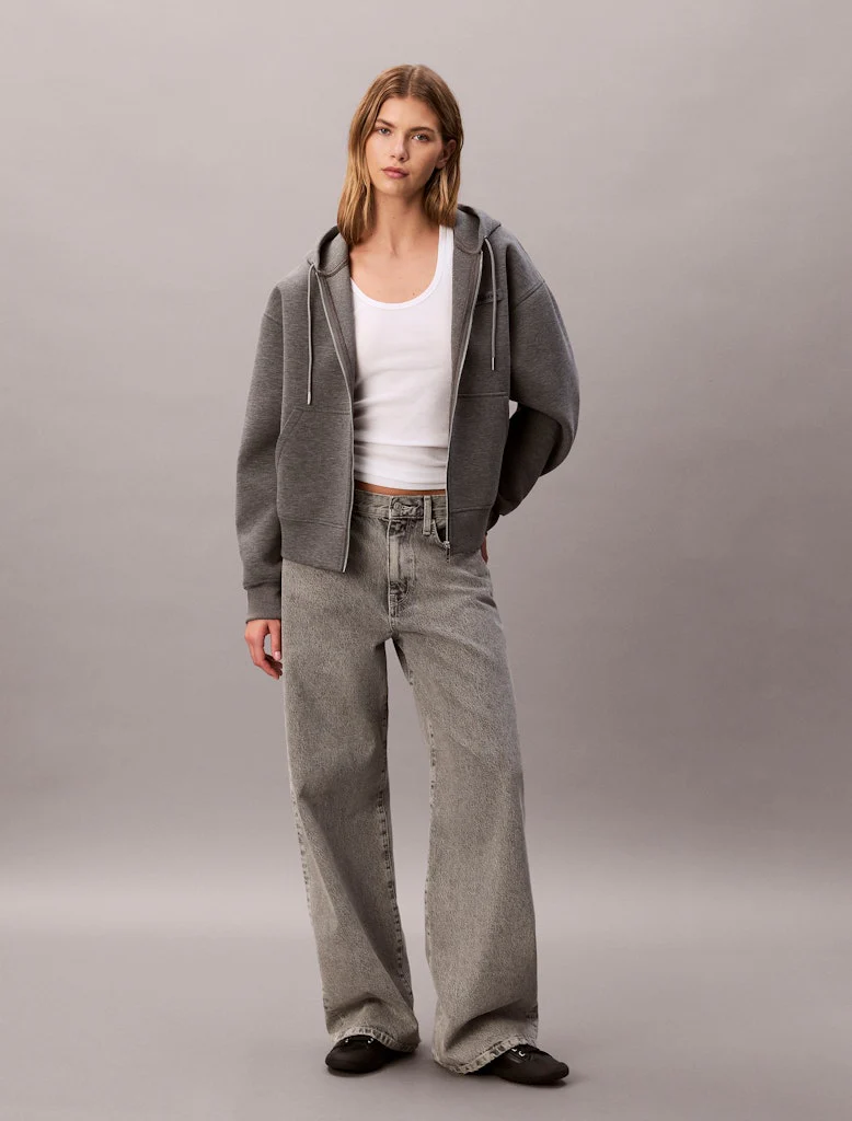 Calvin Klein Jeans naisten huppari, LS SCUBA HOODIE Vaaleanharmaa - Image 2