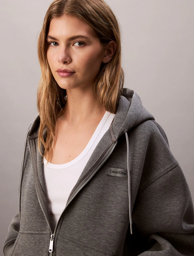 Calvin Klein Jeans naisten huppari, LS SCUBA HOODIE Vaaleanharmaa - Image 3
