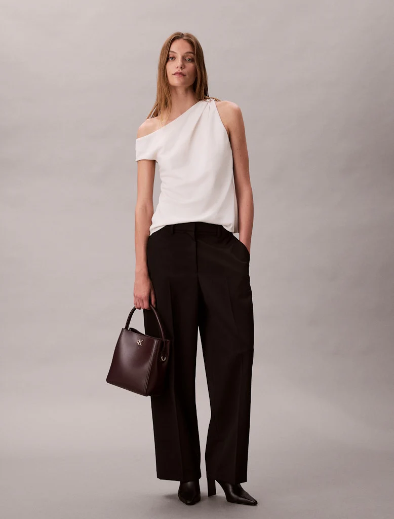 Calvin Klein Accessories laukku CK BUCKET WITH STRAP, viininpunainen - Image 2