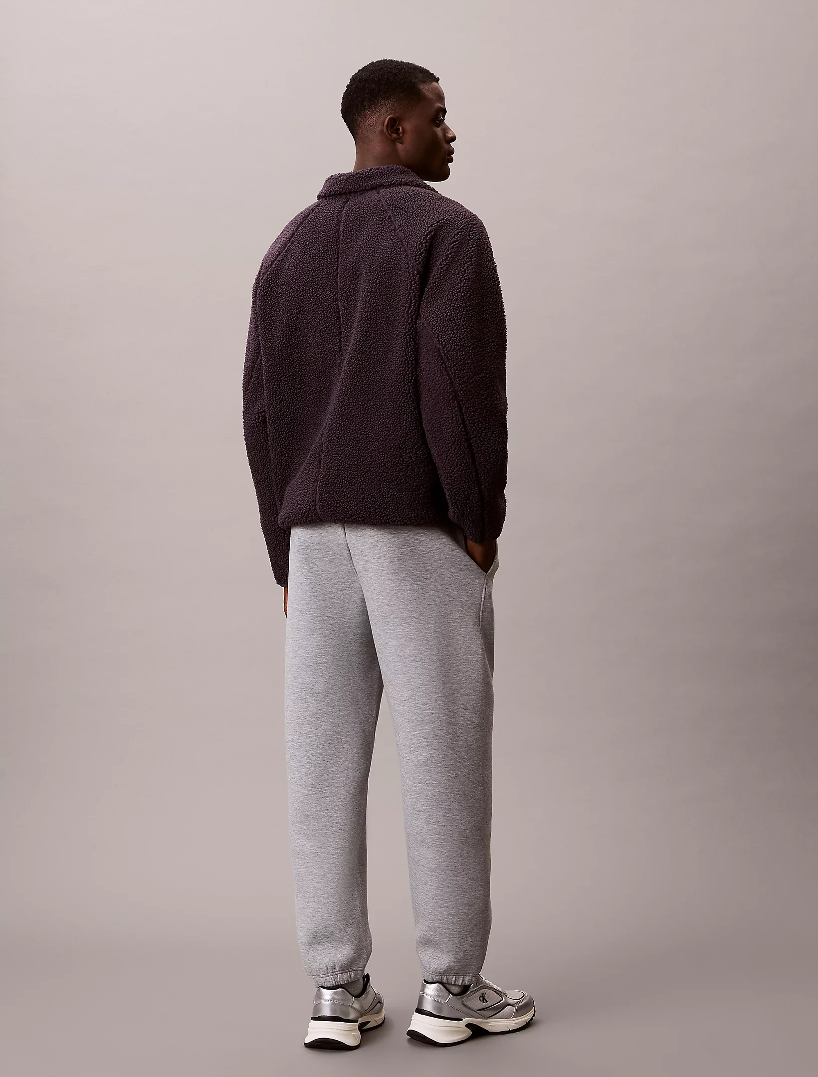 Calvin Klein Jeans miesten collegehousut Cotton Spacer Jogger, vaaleanharmaa - Image 2