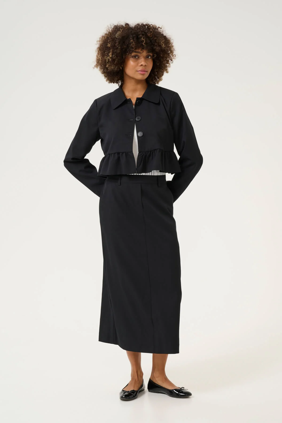 Culture naisten bleiseri, CUCHERSTIN ANIE SHORT BLAZER Black