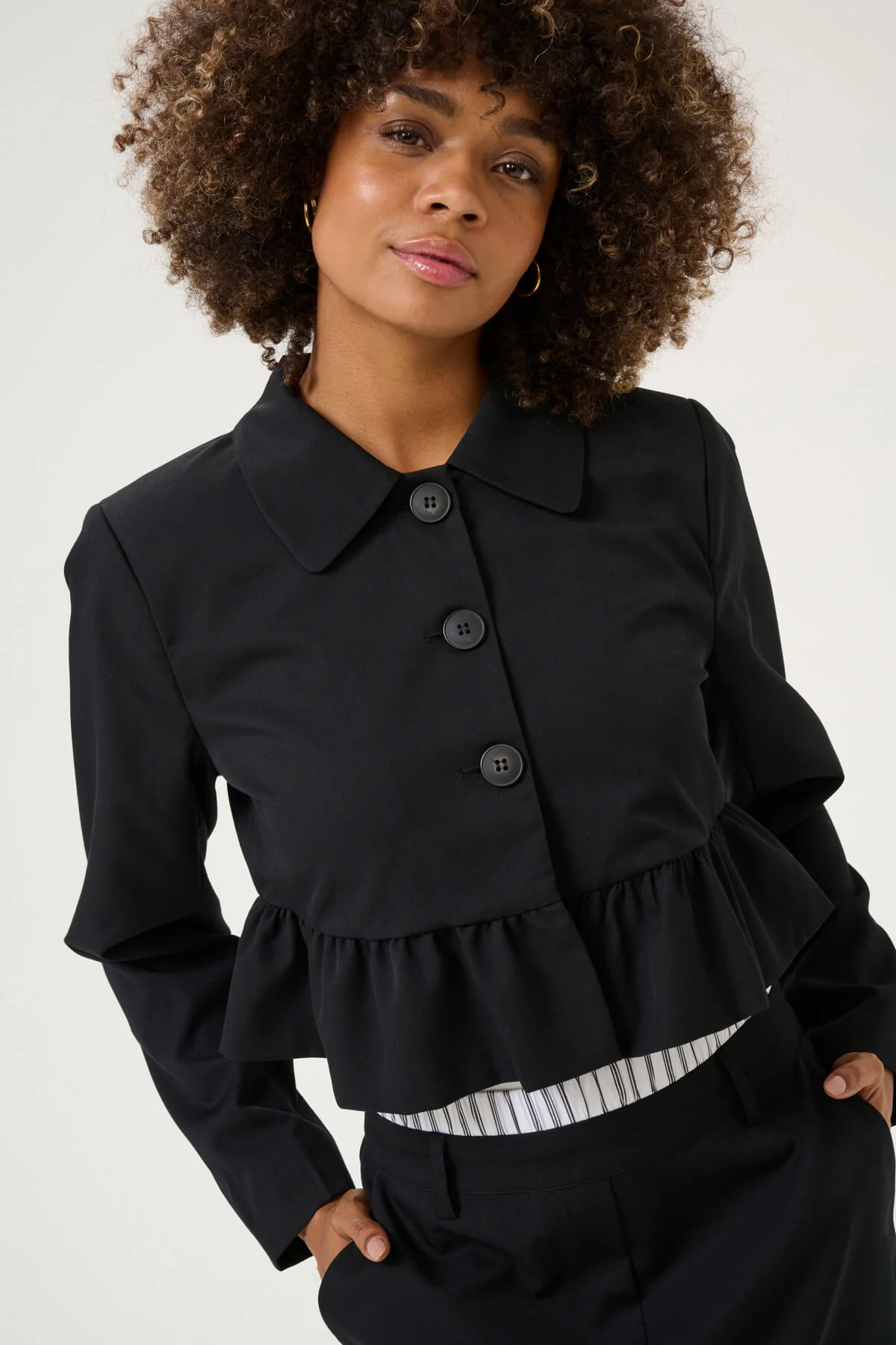 Culture naisten bleiseri, CUCHERSTIN ANIE SHORT BLAZER Black - Image 4