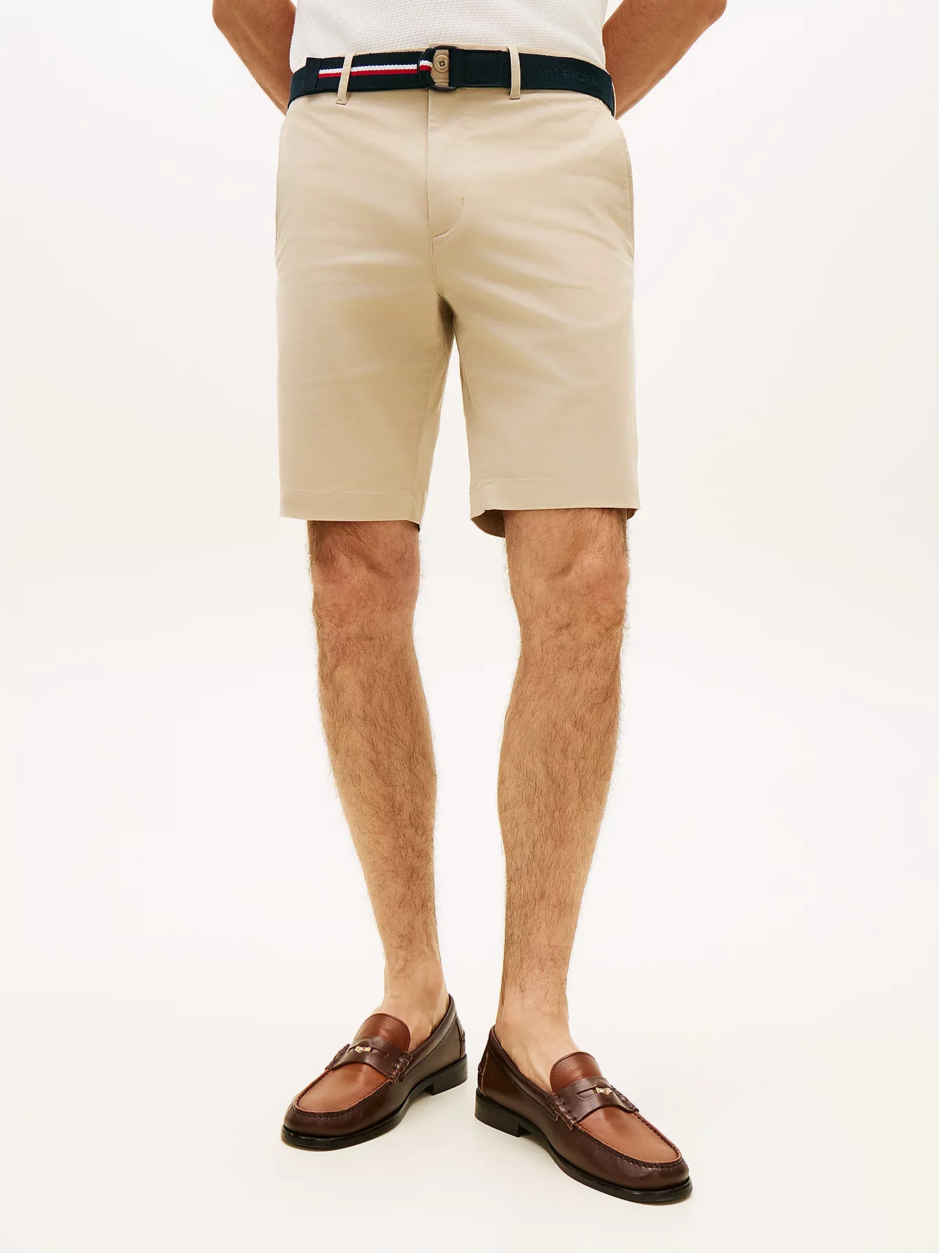Tommy Hilfiger miesten shortsit Denton 9.5 Inc ESS Twill W/ Belt, kameli