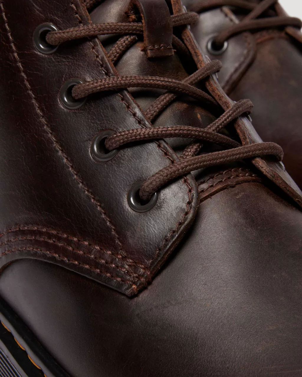 Dr. Martens miesten kengät, Brookline Chukka 6 Eye Boot Tummanruskea - Image 6