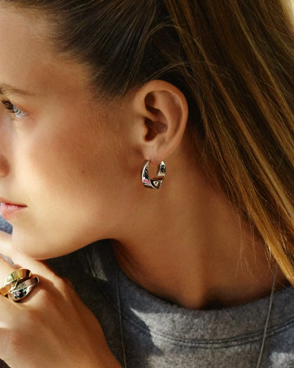 Edblad korvakorut, HELIX HOOPS L STEEL Hopeanharmaa - Image 2