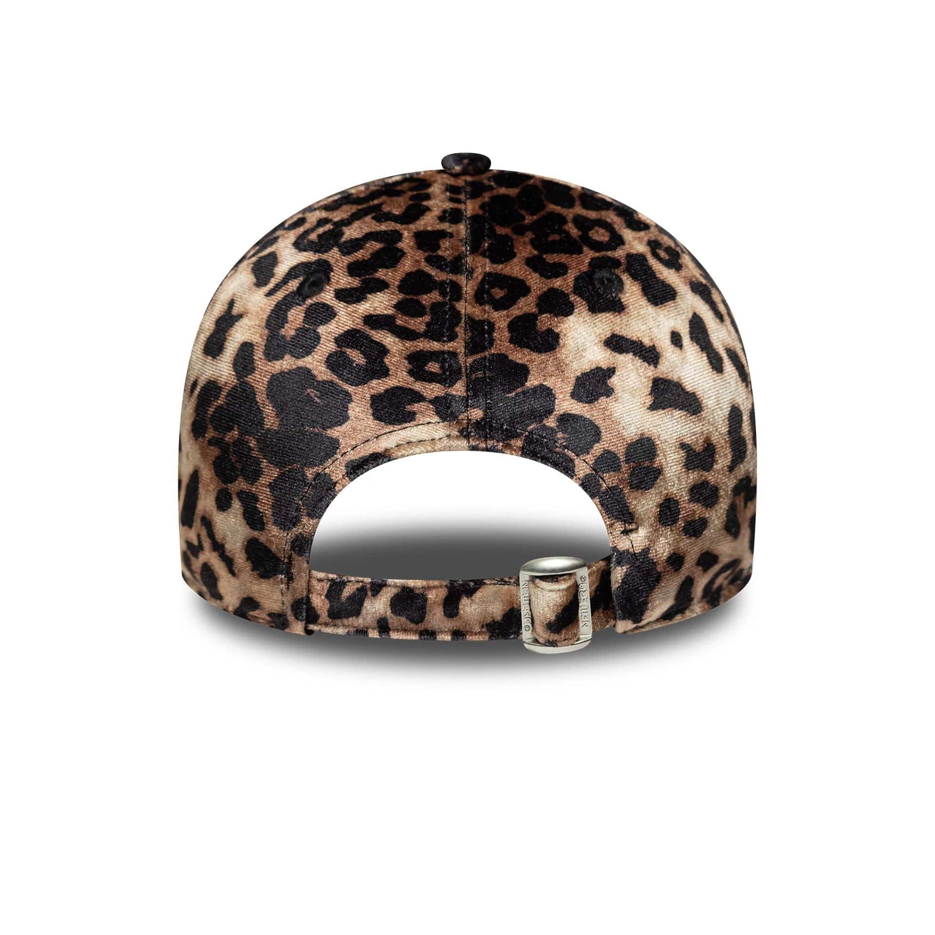 New Era naisten lippis FEMALE LEO VELOUR 9FORTY® NEW YORK YANKE, ruskea kuosillinen - Image 3