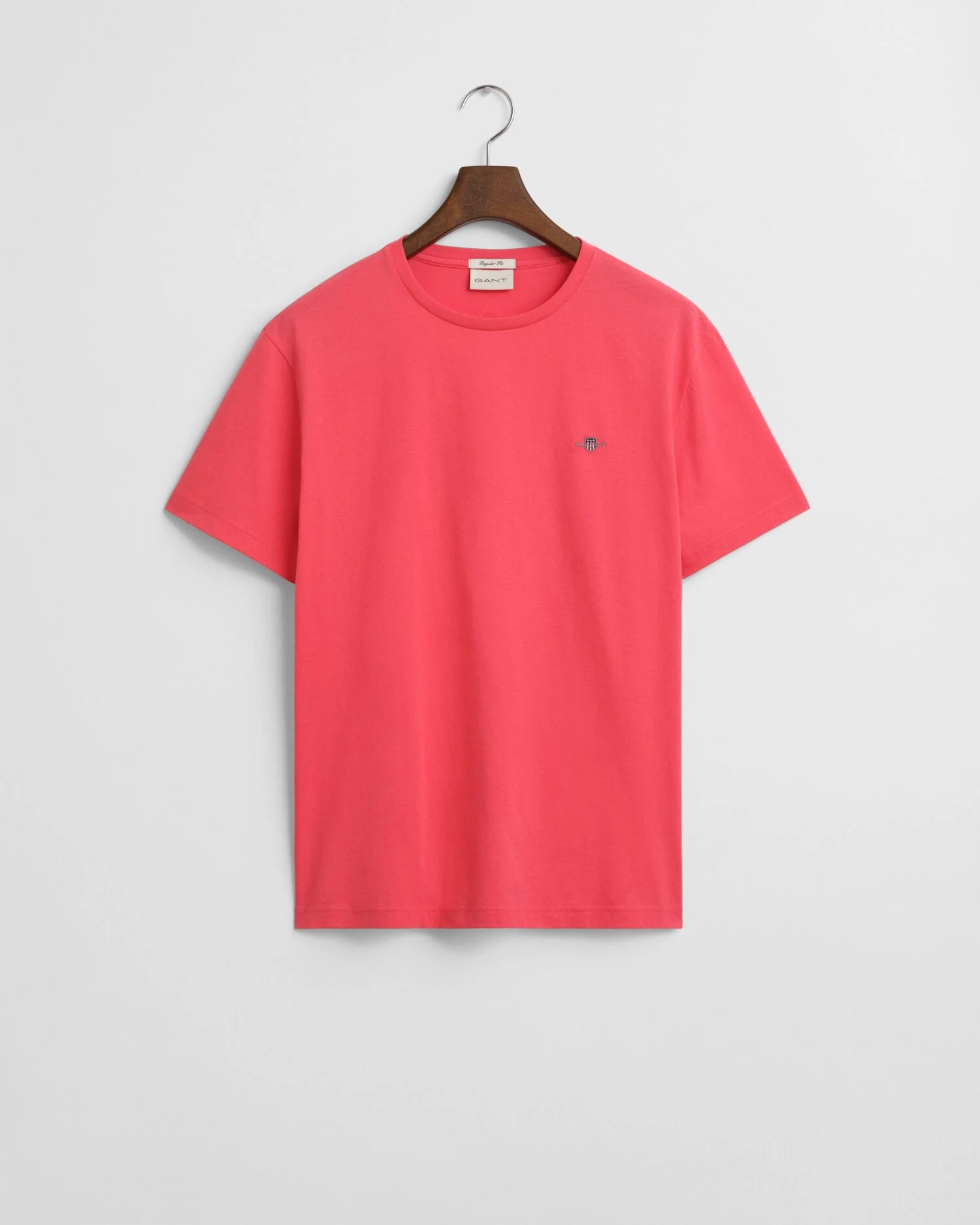 Gant miesten t-paita, REG SHIELD SS T-SHIRT Fuksianpunainen - Image 5