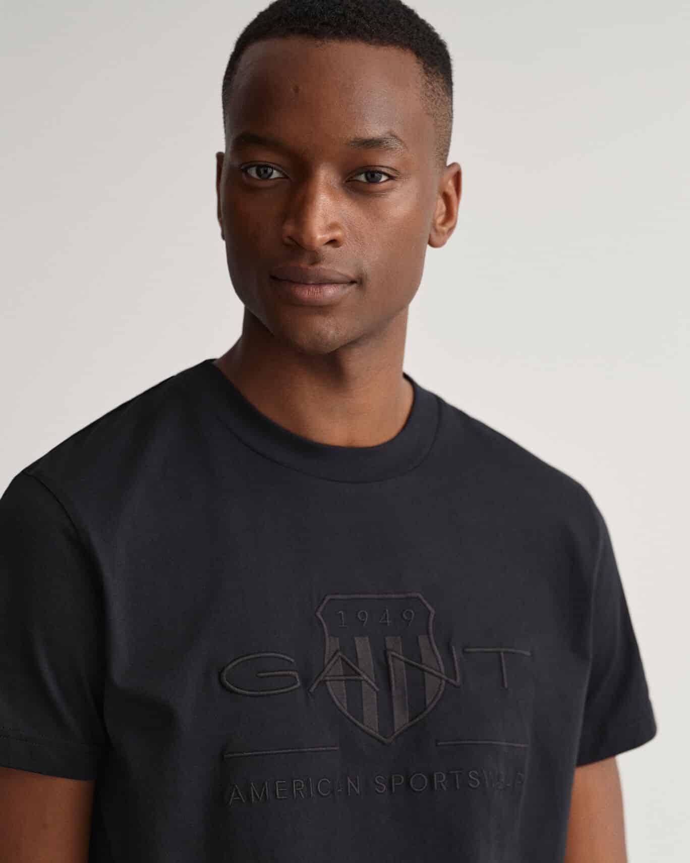 Gant Miesten T-paita, TONAL ARCHIVE SHIELD T-SHIRT Musta