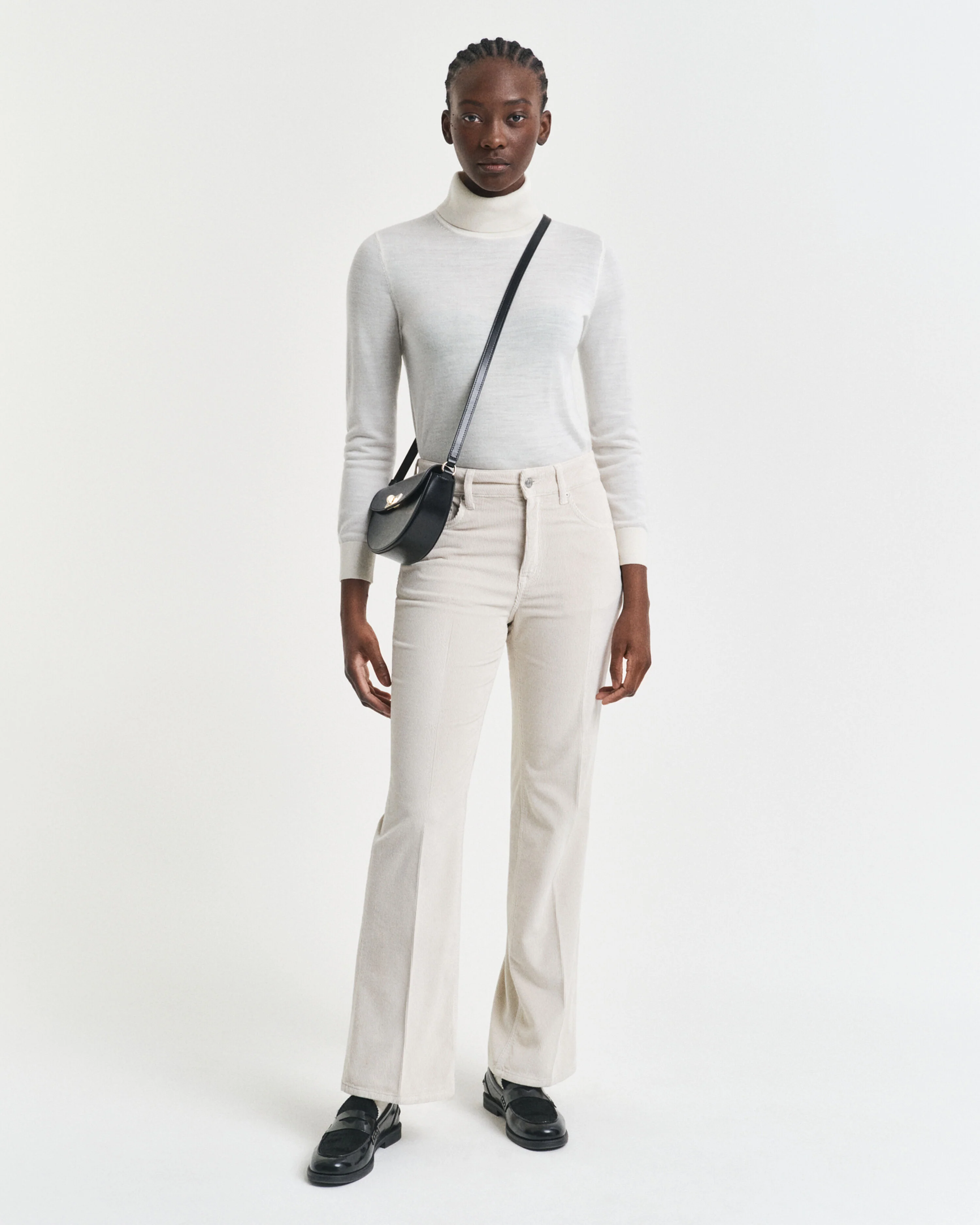 Gant naisten vakosamettihousut, SLIM FLARE STRETCH CORDUROY JEANS Luonnonvalkoinen