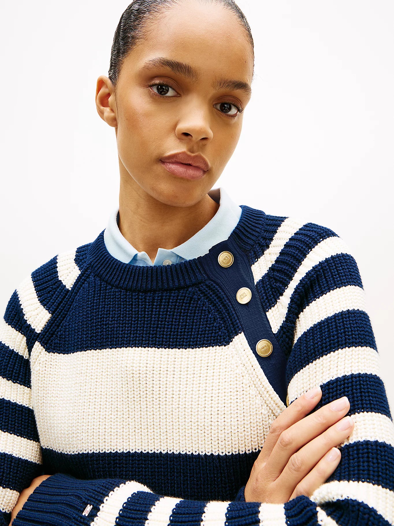 Tommy Hilfiger naisten neulepusero Gold Btn Utility LS C-NK SWT, raidallinen sininen - Image 3