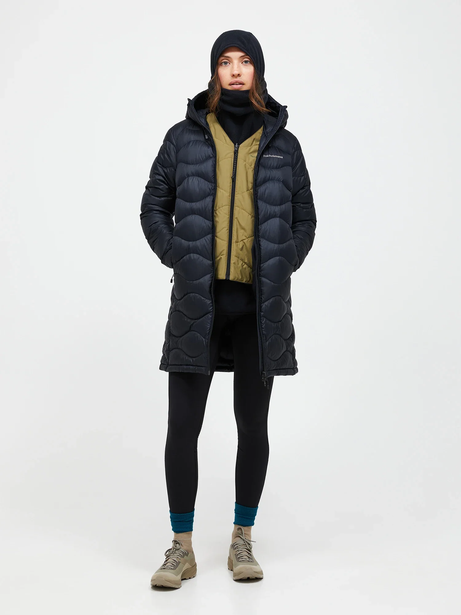Peak Performance naisten takki HELIUM DOWN PARKA, musta - Image 2