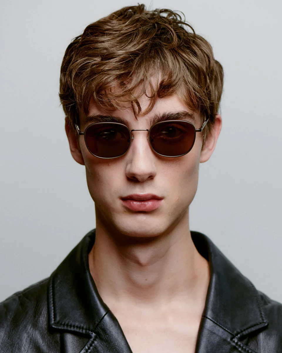 A.Kjaerbede unisex aurinkolasit Hello, tummanruskea - Image 5