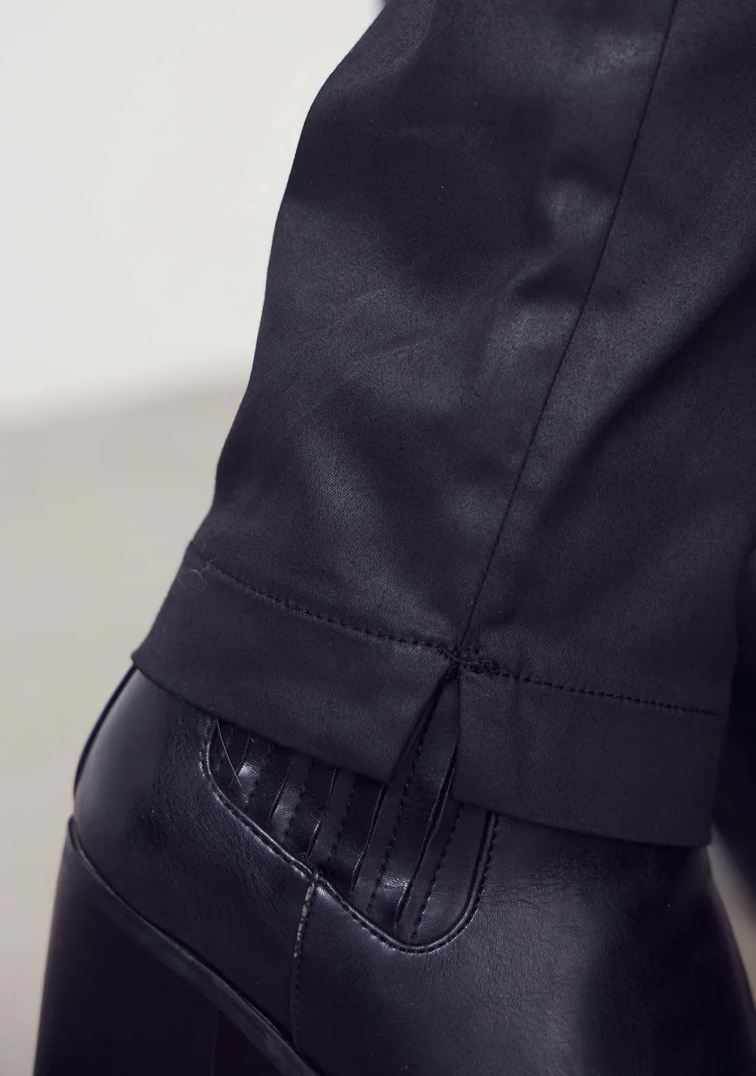 ISAY COATED PANT MUSTA - Image 5