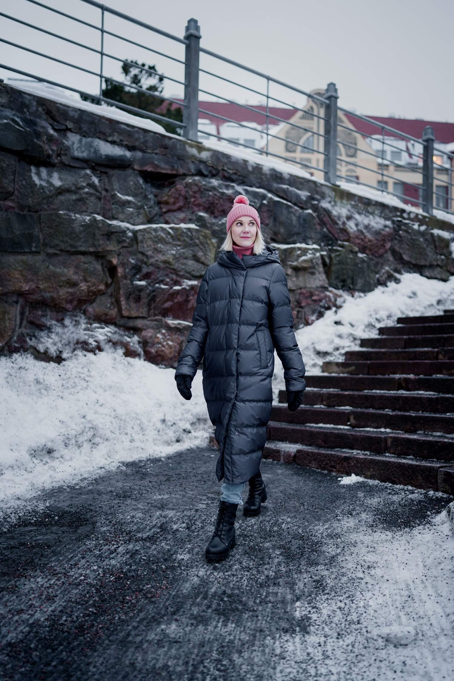 Joutsen, Naisten Untuvatakki, Blanka Pitkä Untuvatakki 121cm Hiilenmusta - Image 3