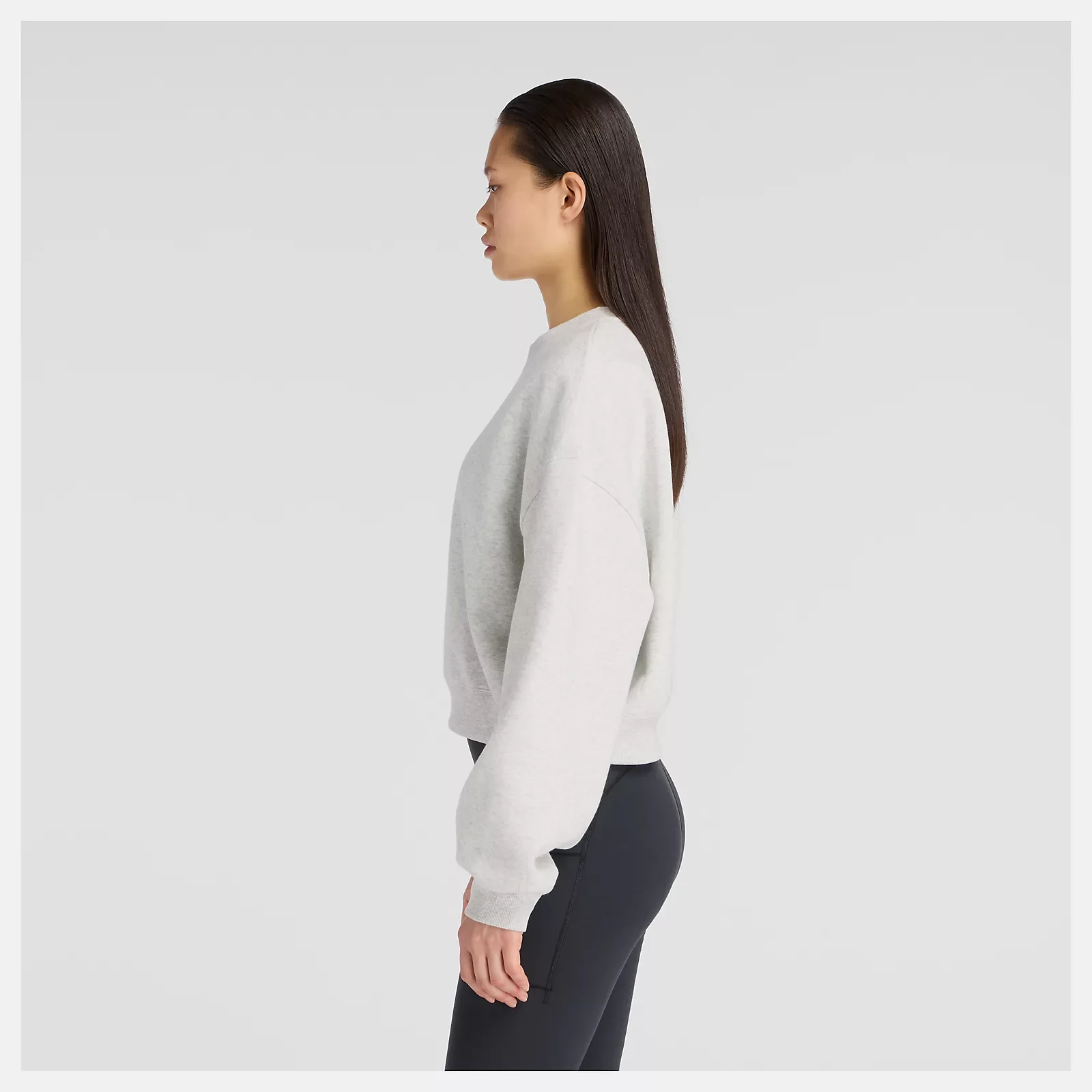 New Balance naisten collegepaita Linear Heritage Fleece Crew, vaaleanharmaa - Image 2
