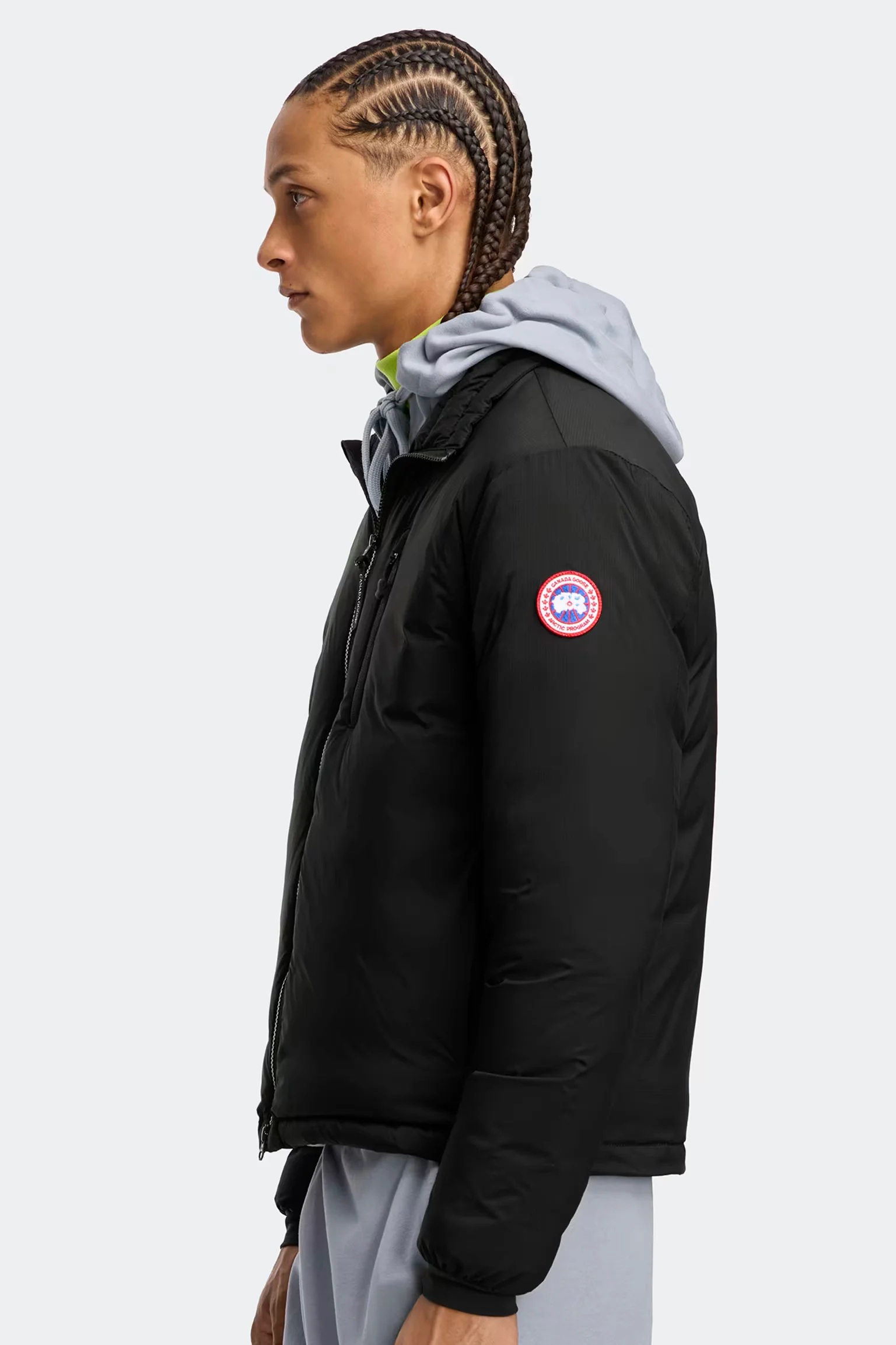 Canada Goose miesten takki Lodge Jacket - Classic Disc, musta - Image 4