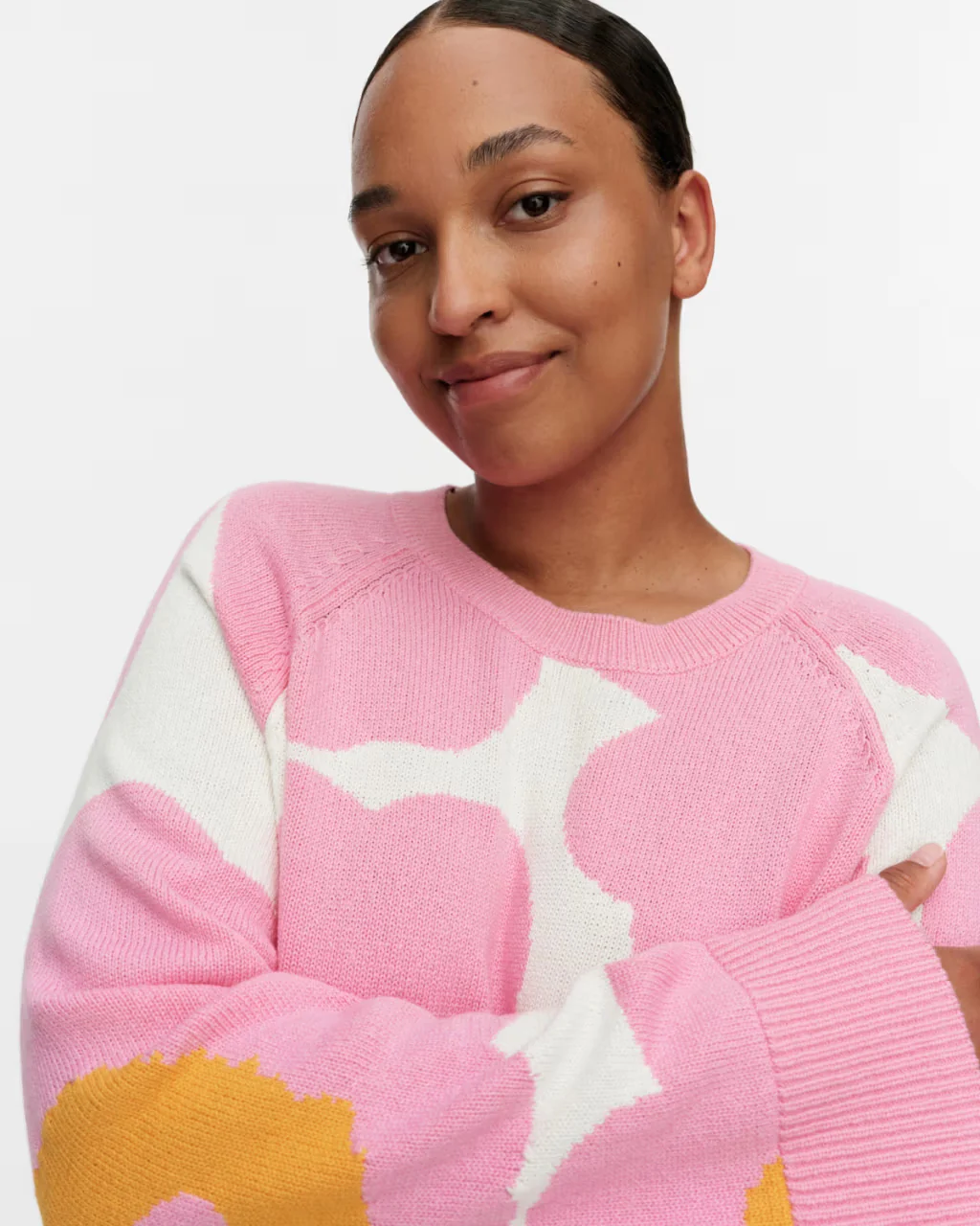 Marimekko naisten neulepusero Loitsu Unikko neulepusero, vaaleanpunainen kuosi - Image 4