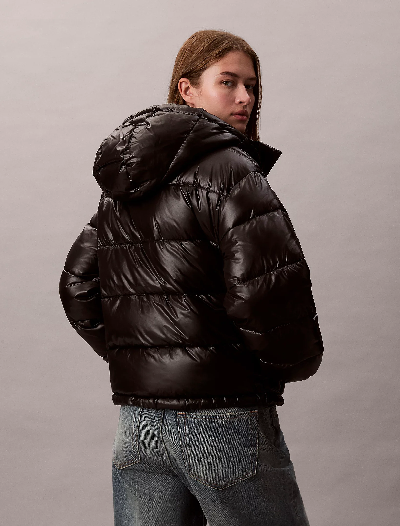Calvin Klein Jeans naisten talvitakki High Shine Hooded Puffer Jacket, musta - Image 4
