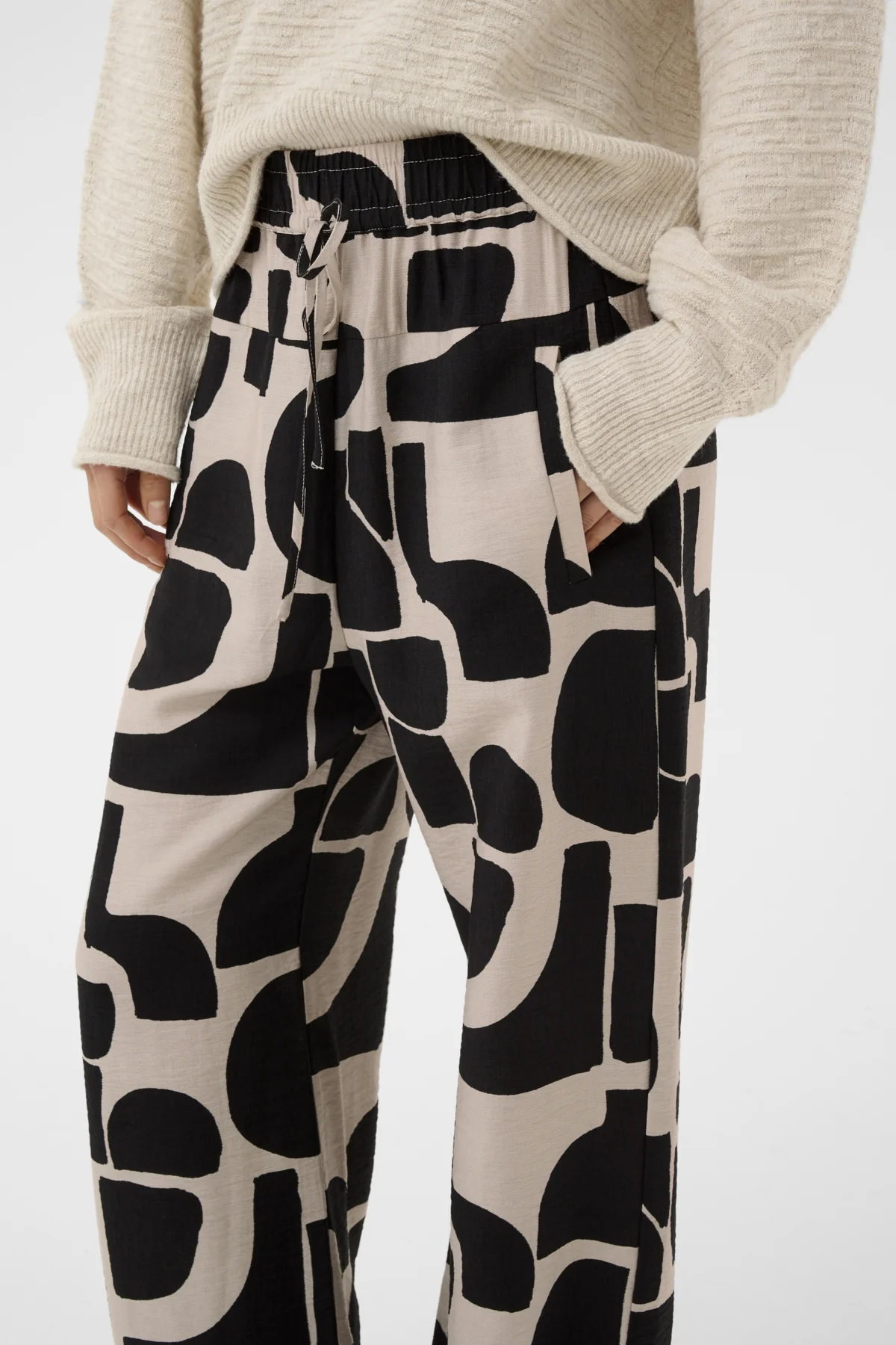 Inwear naisten housut LynnIW Pant, Black Soft Blocks - Image 3