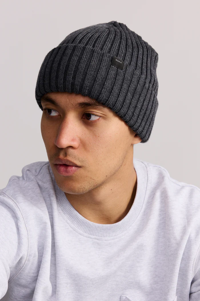 Makia Miesten Pipo, EERIK BEANIE Tummanharmaa