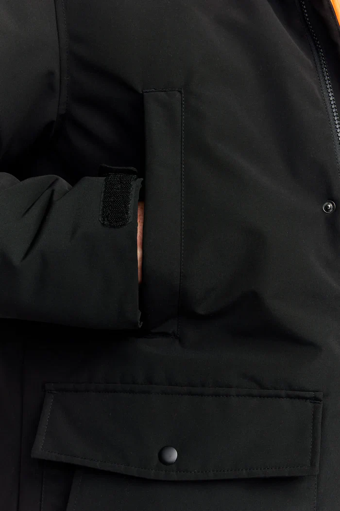 Makia miesten toppatakki, RESILIENT JACKET Musta - Image 9