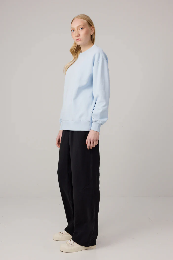 Makia naisten collegepaita Makia Sweatshirt, vaaleansininen - Image 3