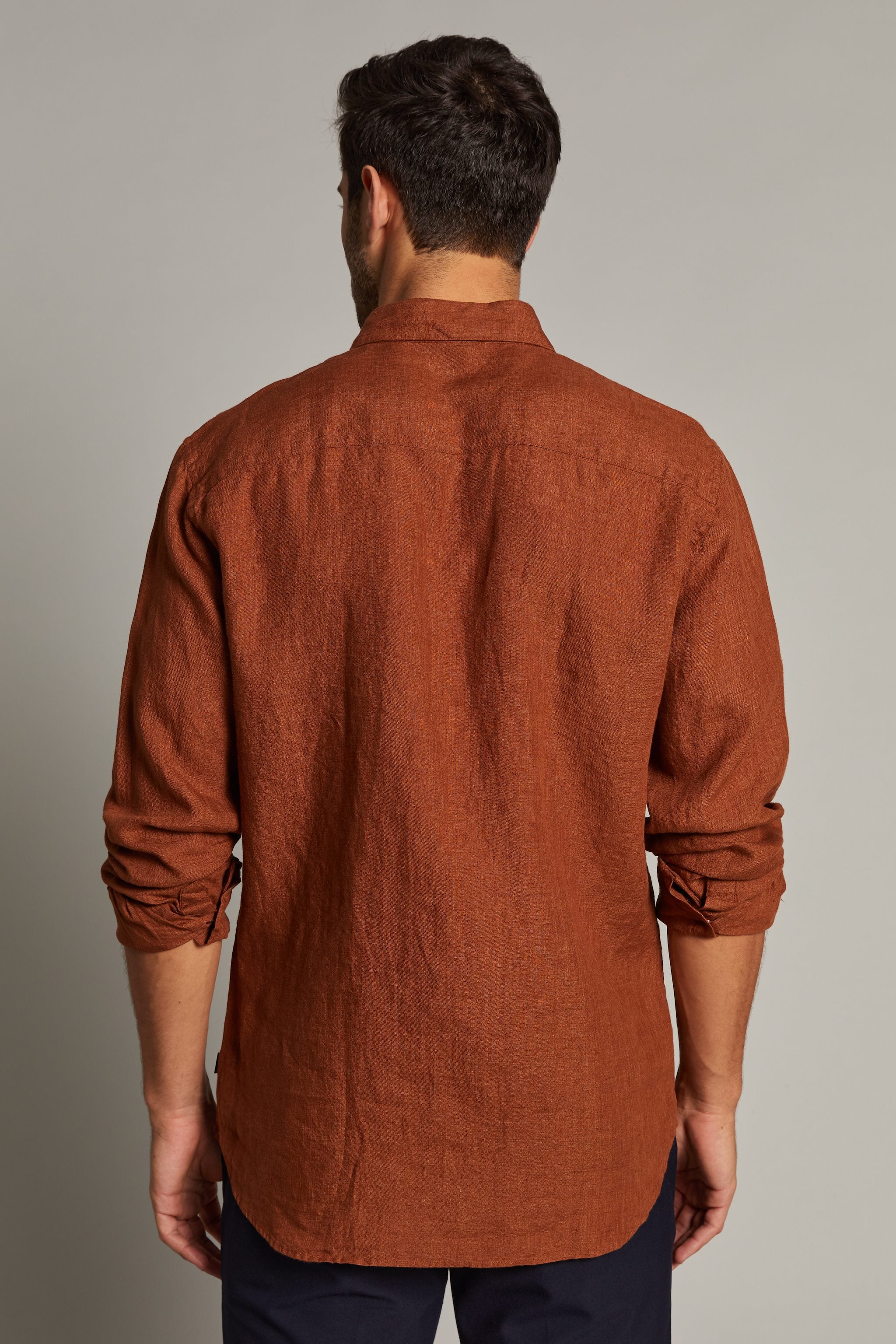 MATINIQUE Miesten Pellavapaita MARC SHORT LINEN Shell Coral - Image 3