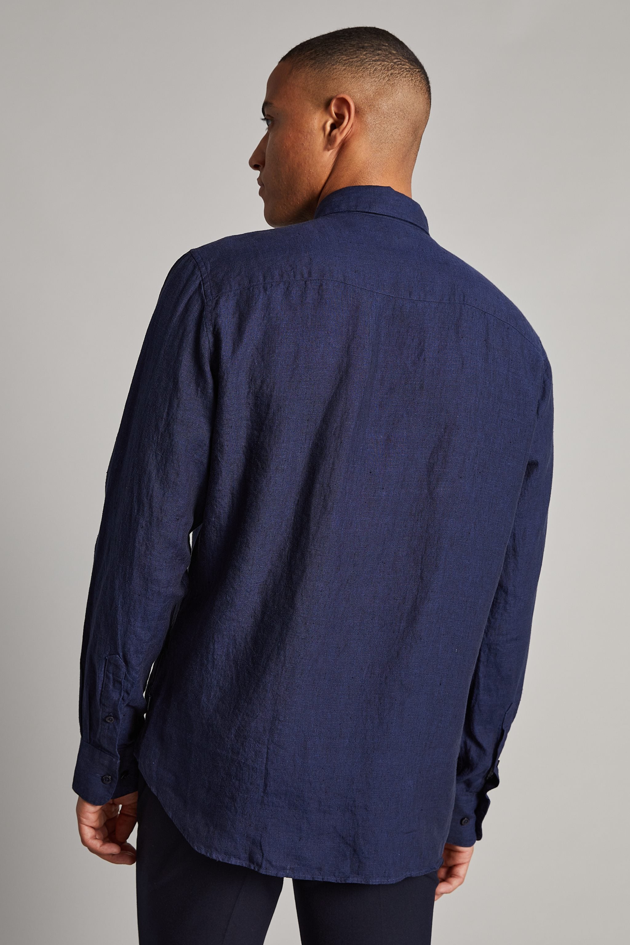 MATINIQUE Miesten Pellavapaita MARC SHORT LINEN Tummansininen - Image 3