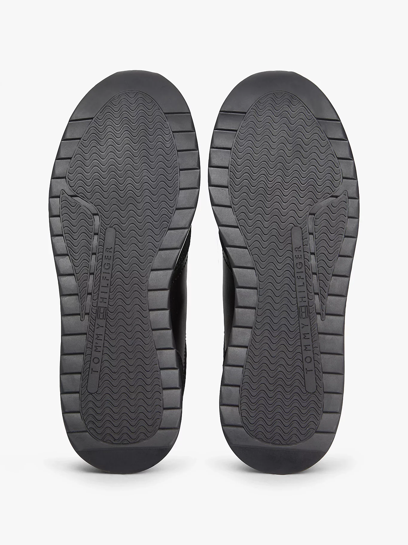 Tommy Hilfiger naisten tennarit Monogran Mix Material Runner, musta - Image 5