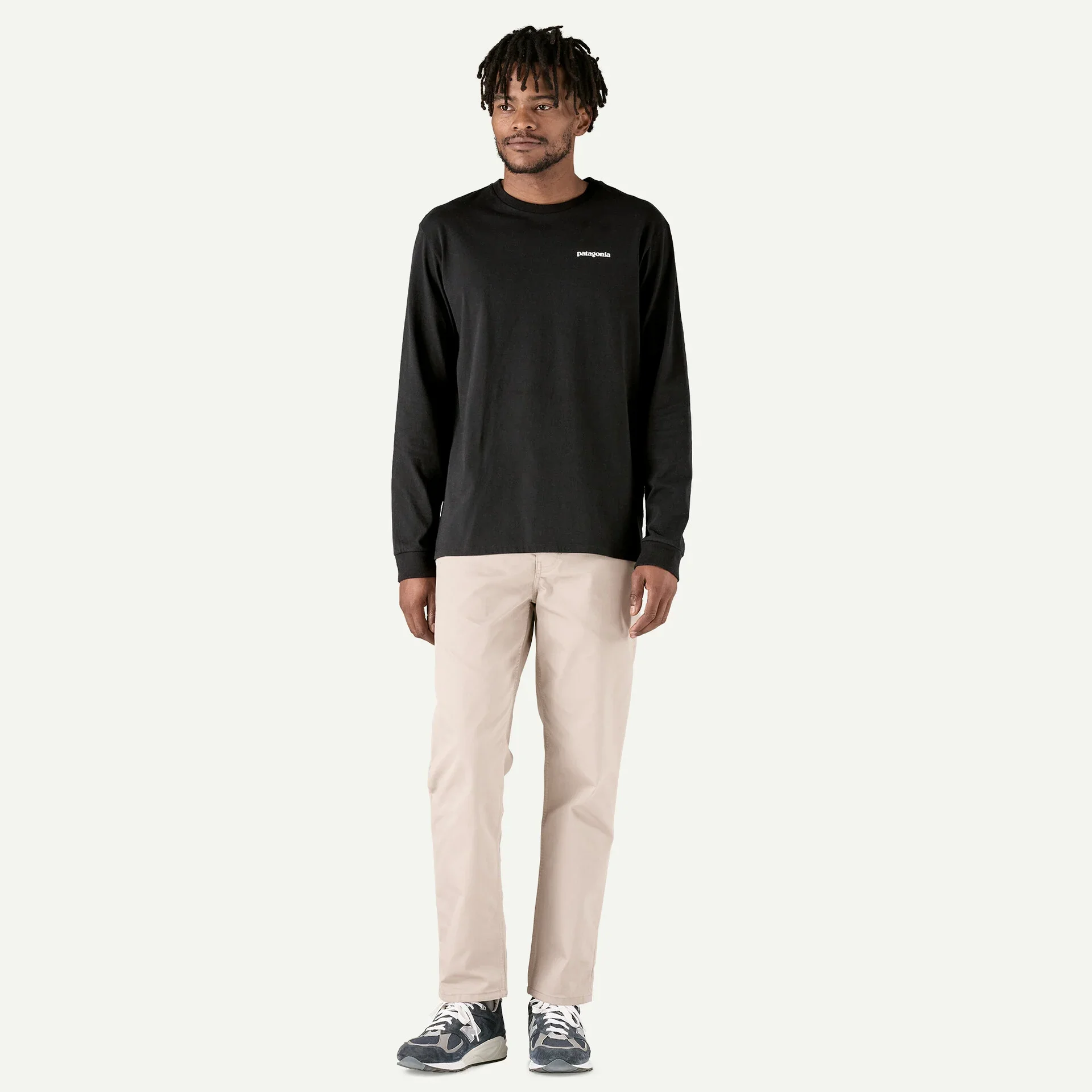 Patagonia miesten pitkähihainen paita M's L/S P-6 Logo Responsibili-Tee, musta - Image 5