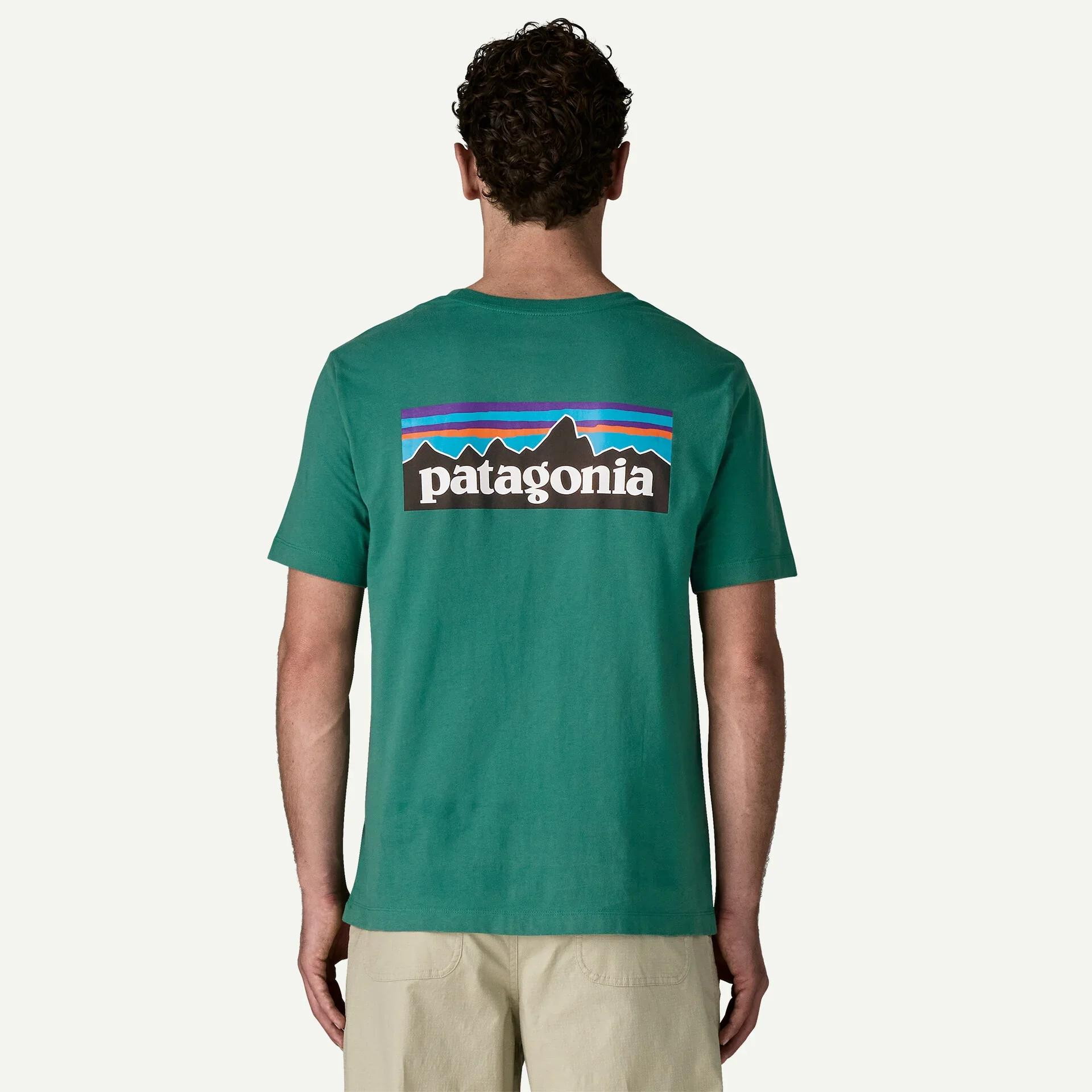 Patagonia miesten t-paita M's P-6 Logo T-Shirt, tummanvihreä - Image 2