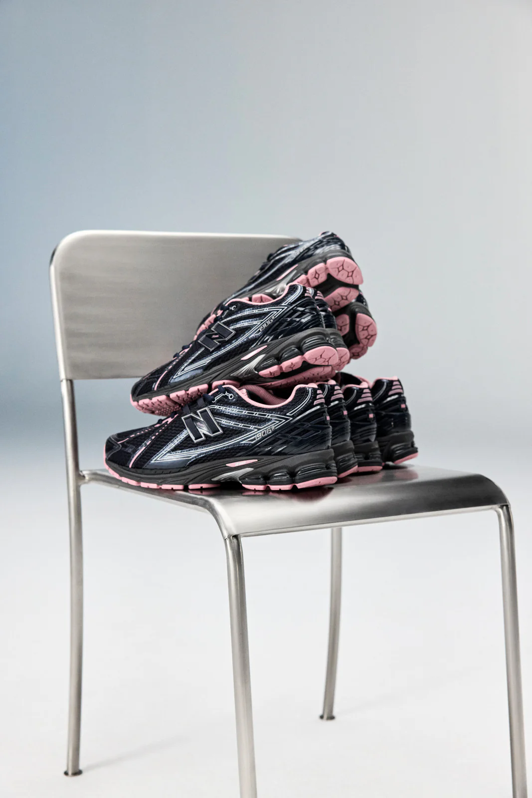 New Balance unisex kengät, NEW BALANCE 1906 Musta - Image 2