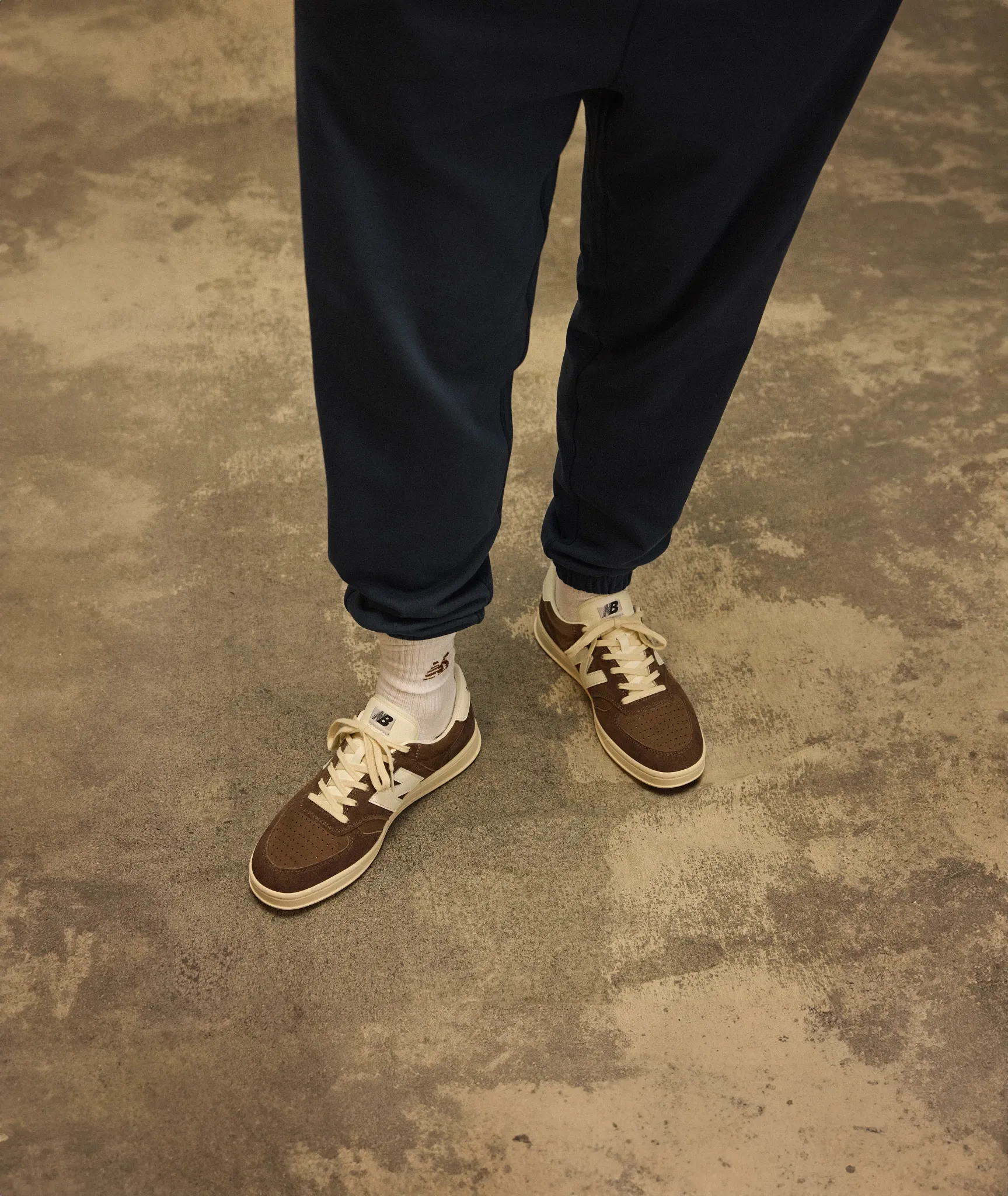 New Balance miesten tennarit M5002 Sneaker, keskiruskea - Image 5