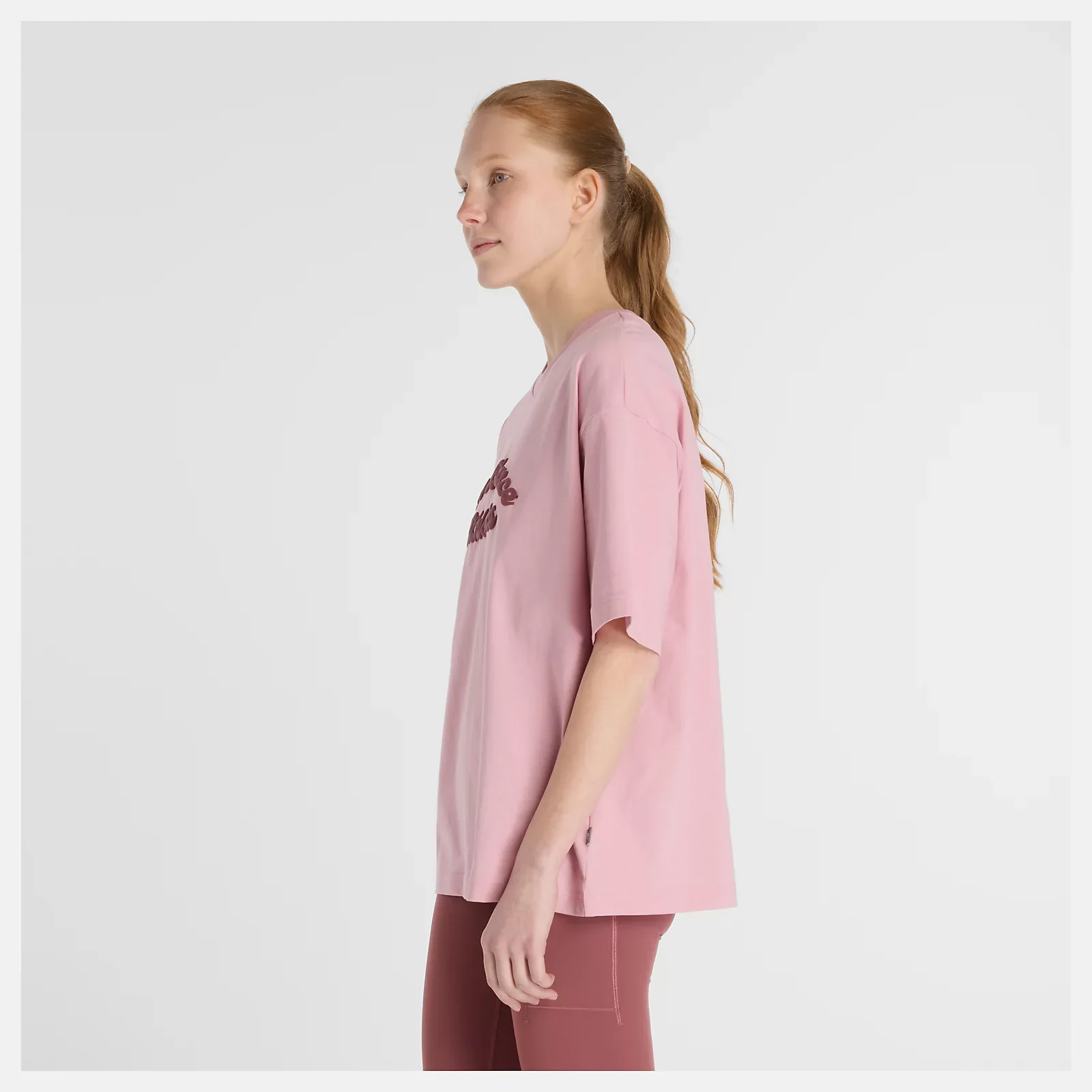 New Balance Naisten T-paita, Linear Heritage Oversized T-Shirt Vaaleanpunainen - Image 2