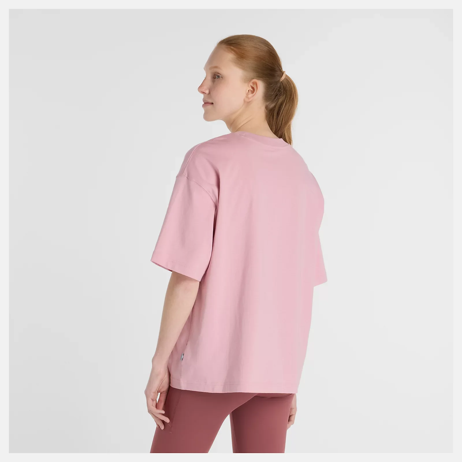 New Balance Naisten T-paita, Linear Heritage Oversized T-Shirt Vaaleanpunainen - Image 3
