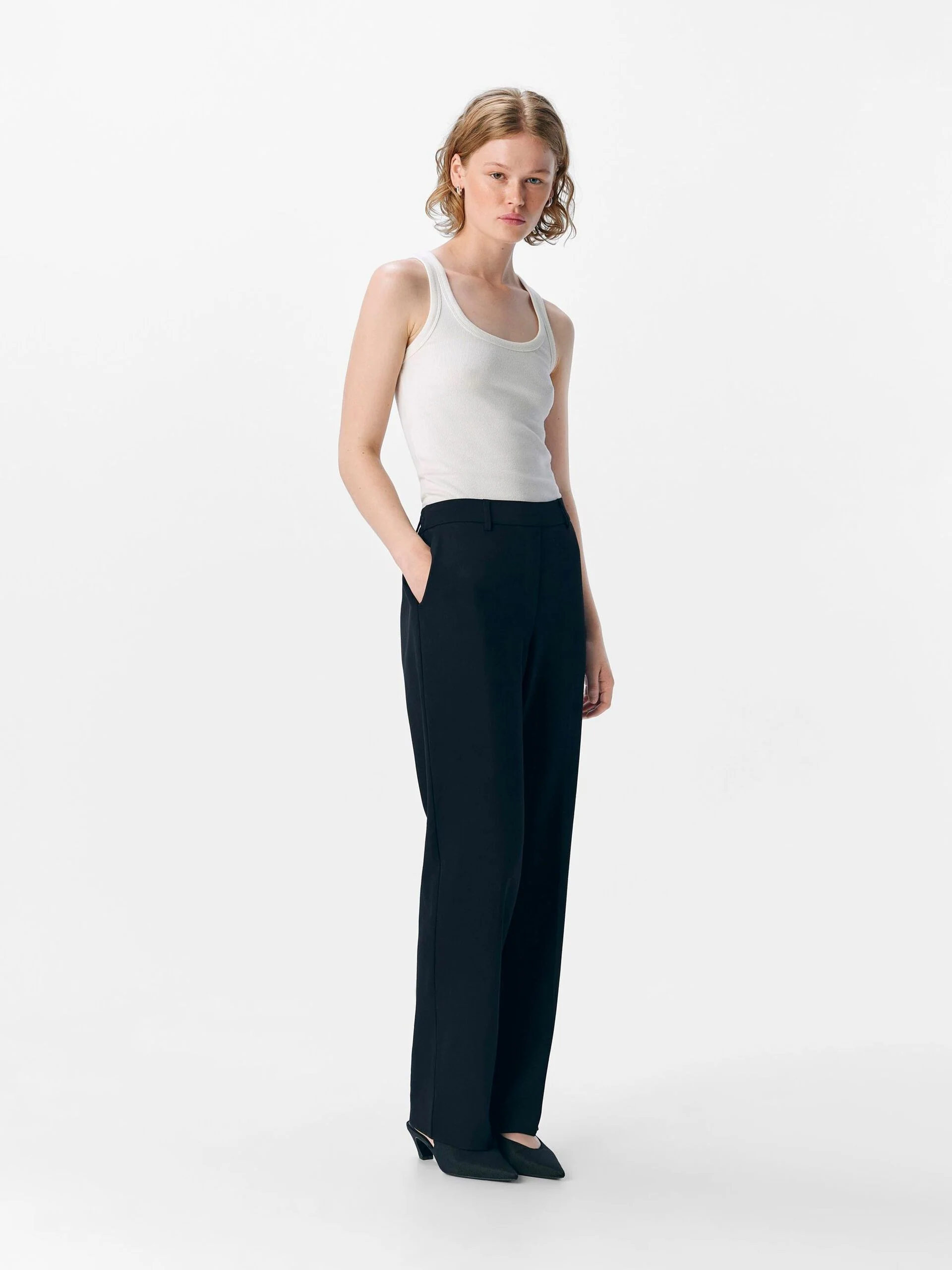 Object naisten suorat housut, OBJLISA MW STRAIGHT PANT Black - Image 4