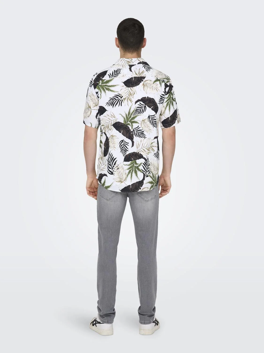 Only and Sons miesten kauluspaita, WAYNE LIFE VISCOSE SHIRT Valkopohjainen Kuosi - Image 4