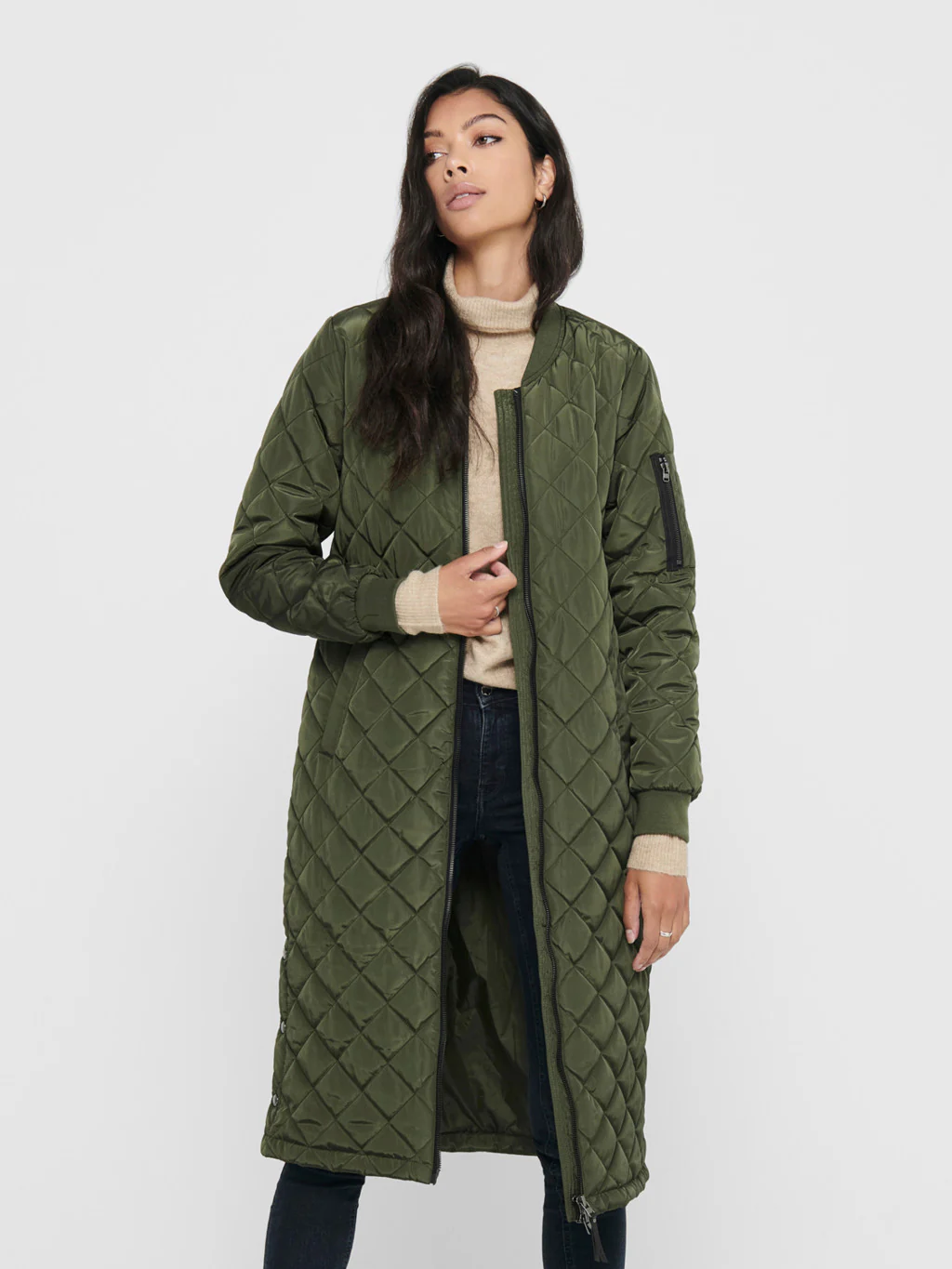 Only Naisten Tikkitakki ONLJESSICA X-LONG QUILTED COAT NOOS Armeijanvihreä