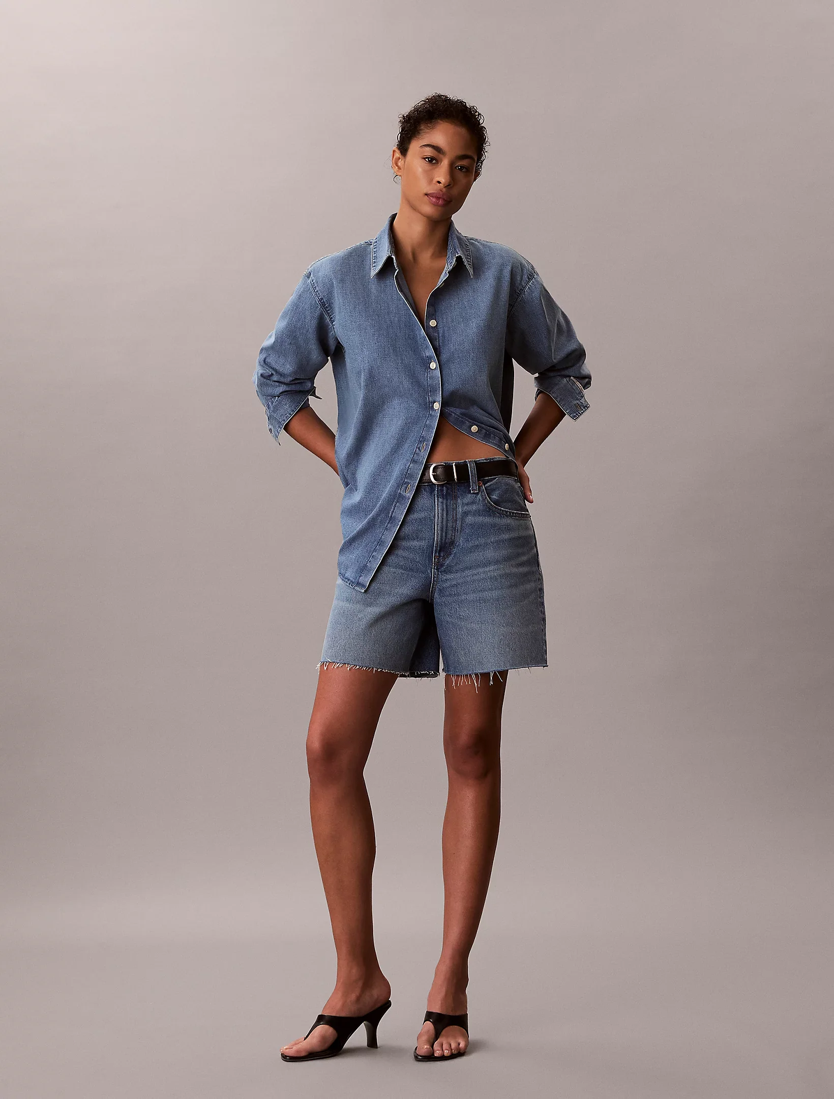 Calvin Klein Jeans naisten farkkupaita Oversized Shirt Vintage Bell, sininen - Image 3