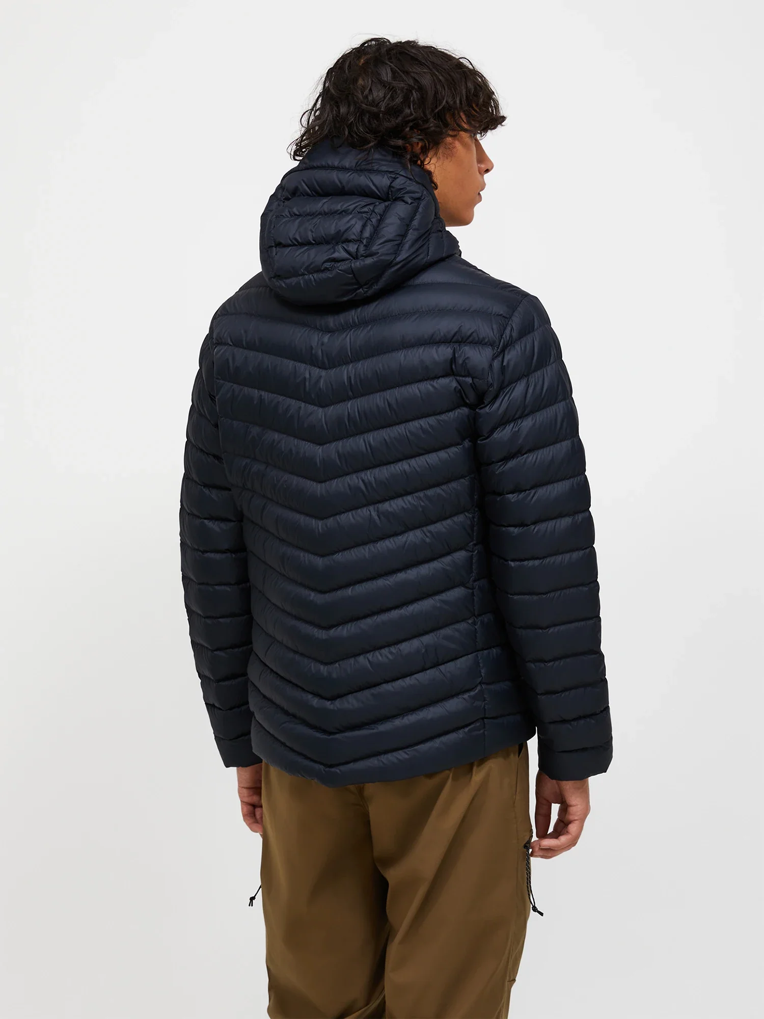Peak Performance miesten kevytuntuvatakki, M FROST DOWN HOOD JACKET Musta - Image 3